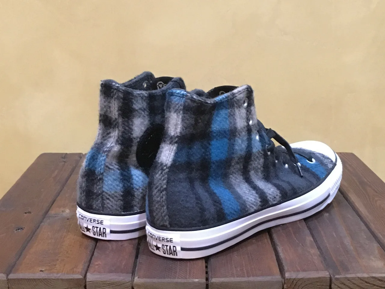 149455C Converse x Woolrich Chuck Taylor All Star Hi Black Papyrus Cyan