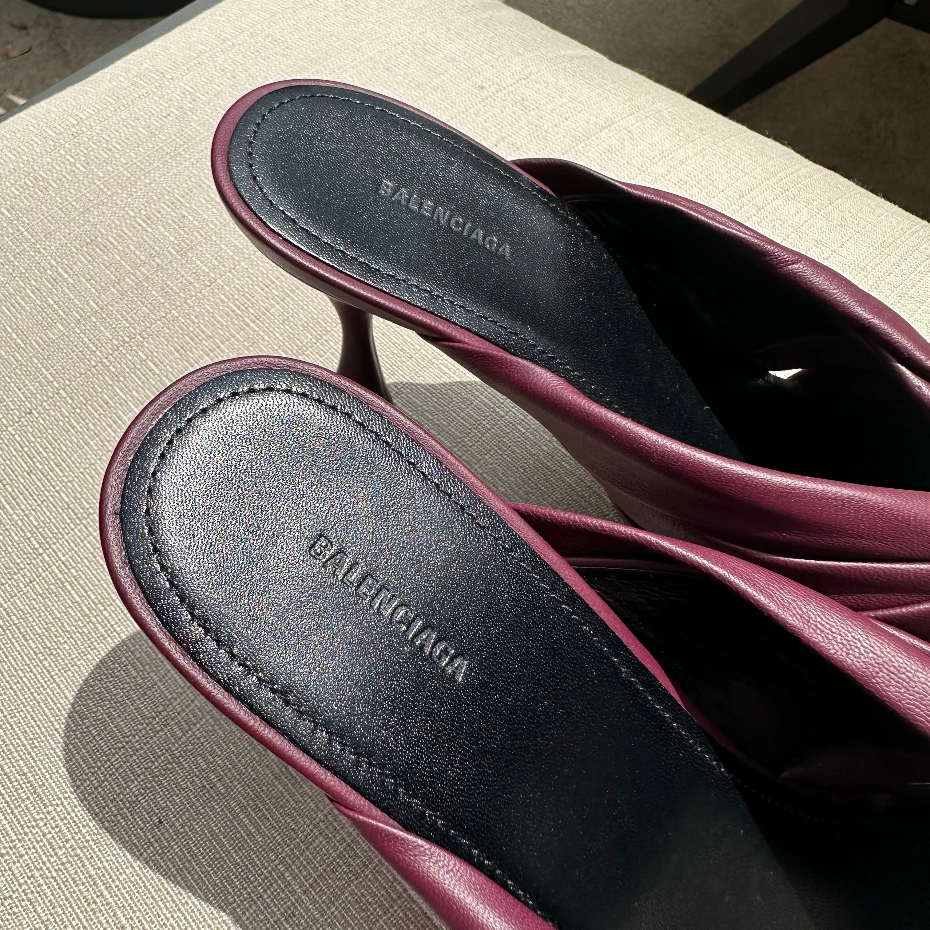 Balenciaga Smooth Nappa Drapy Sandal Pumps in Burgundy