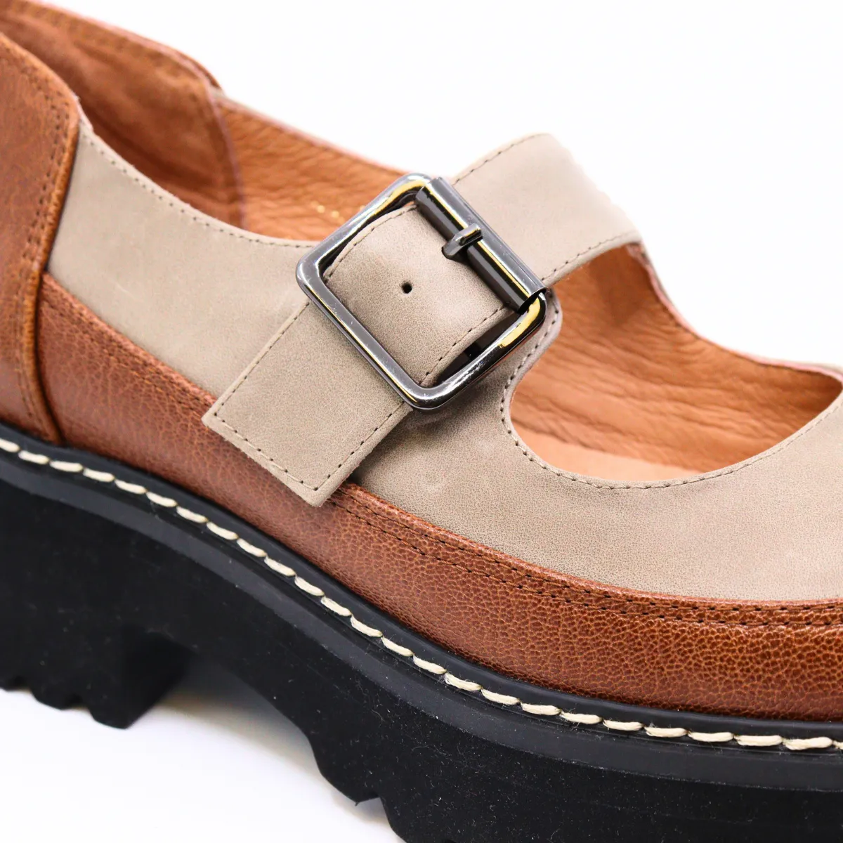 Buckle Lugg Jane