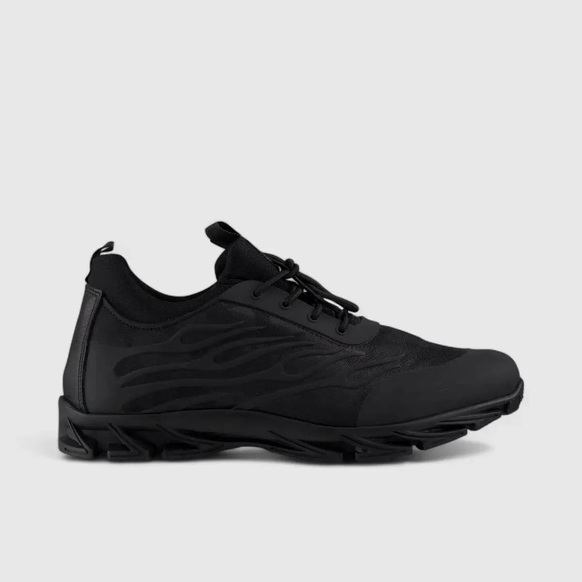Bulletti Lace Up Sneaker Black 152-03259