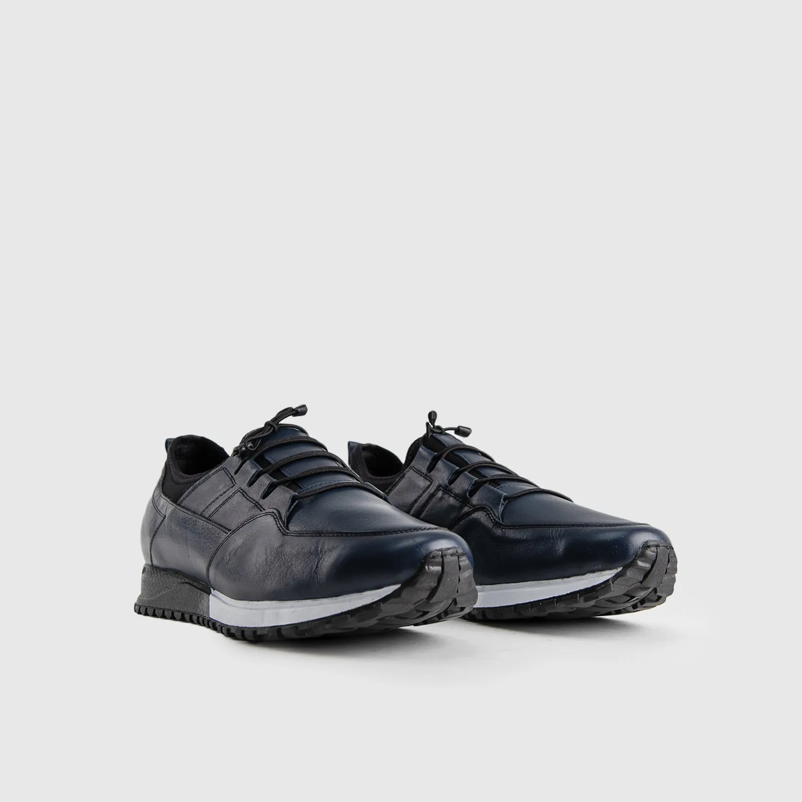 Casual Sneakers - 4375