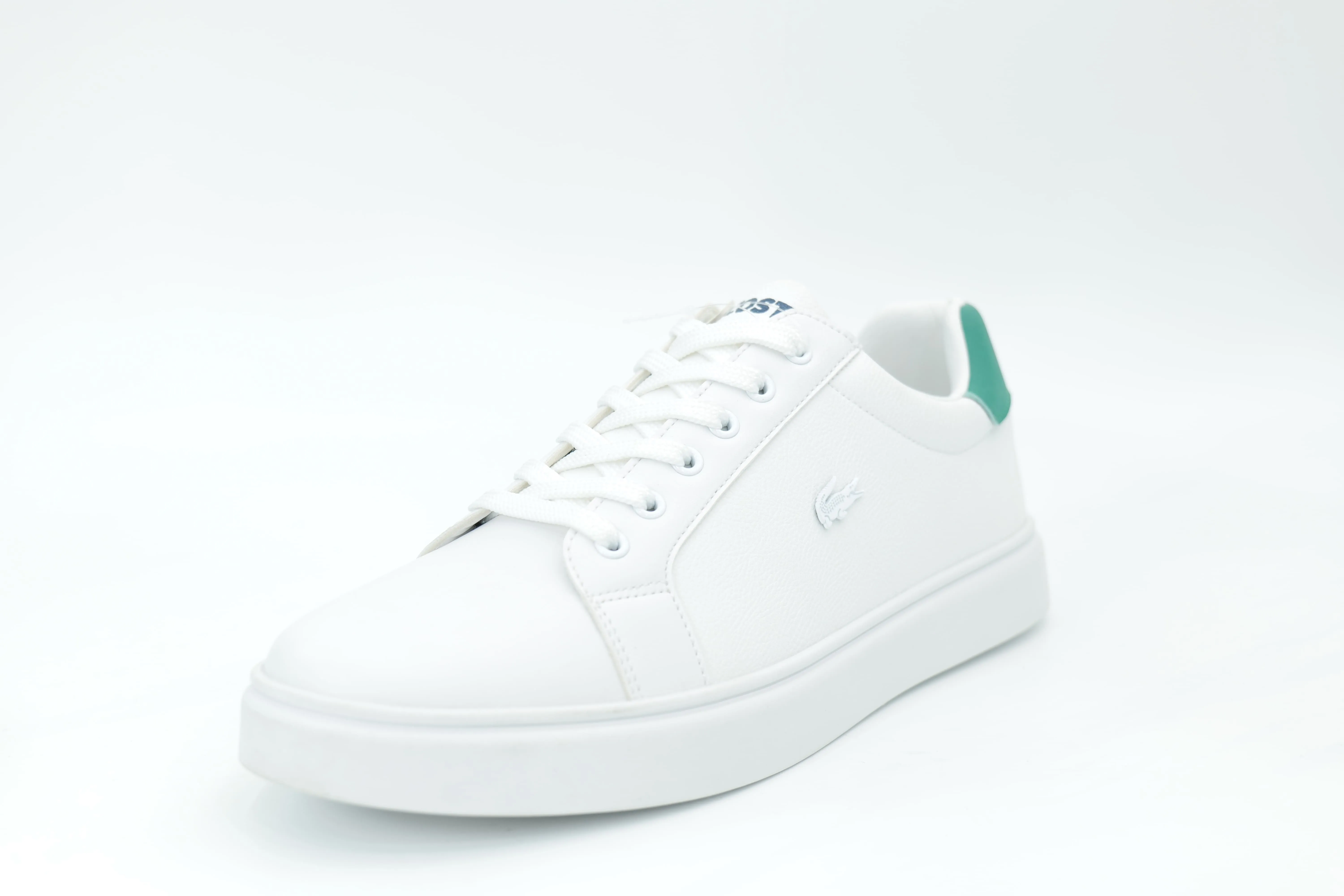 Casual sneakers