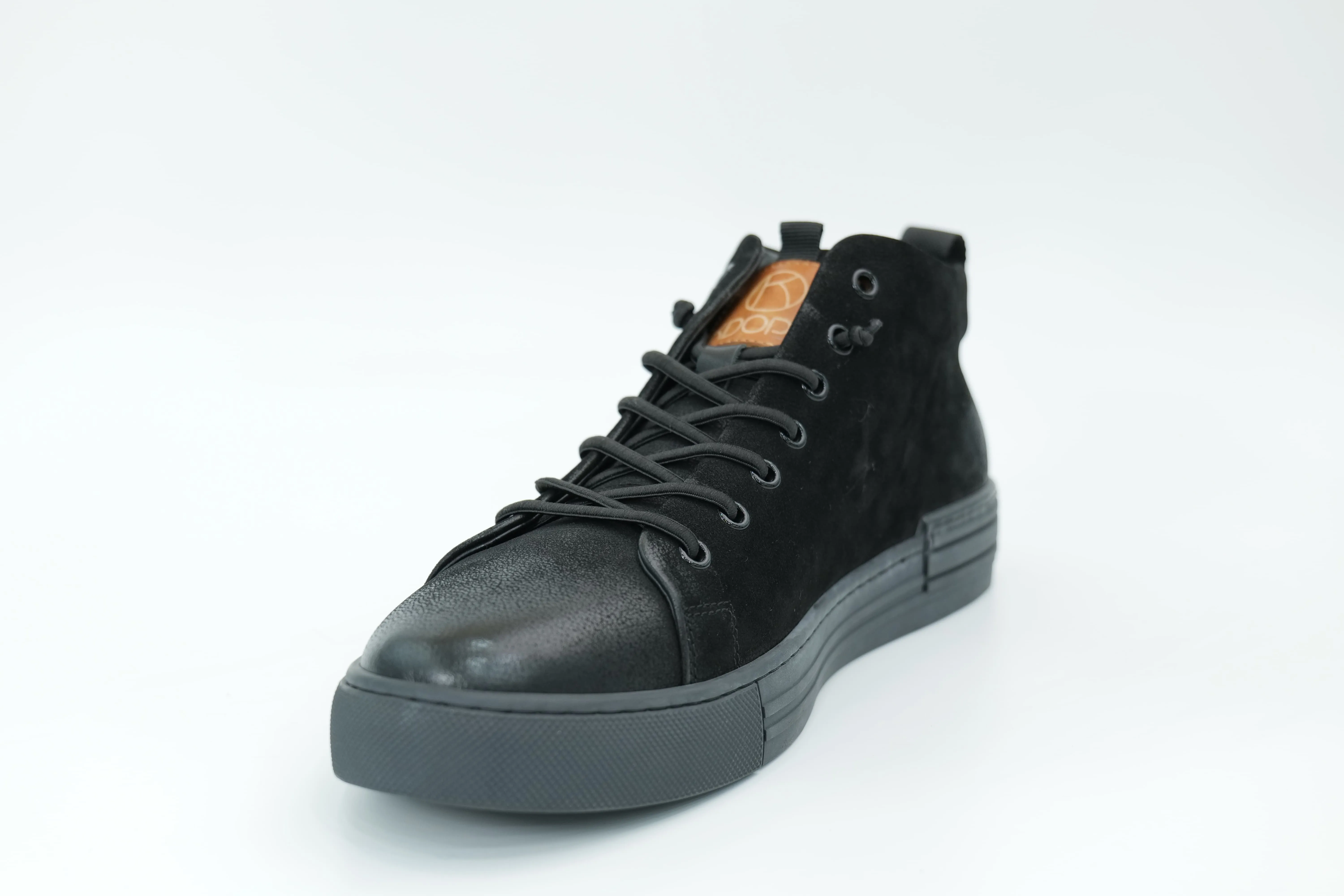 Casual sneakers