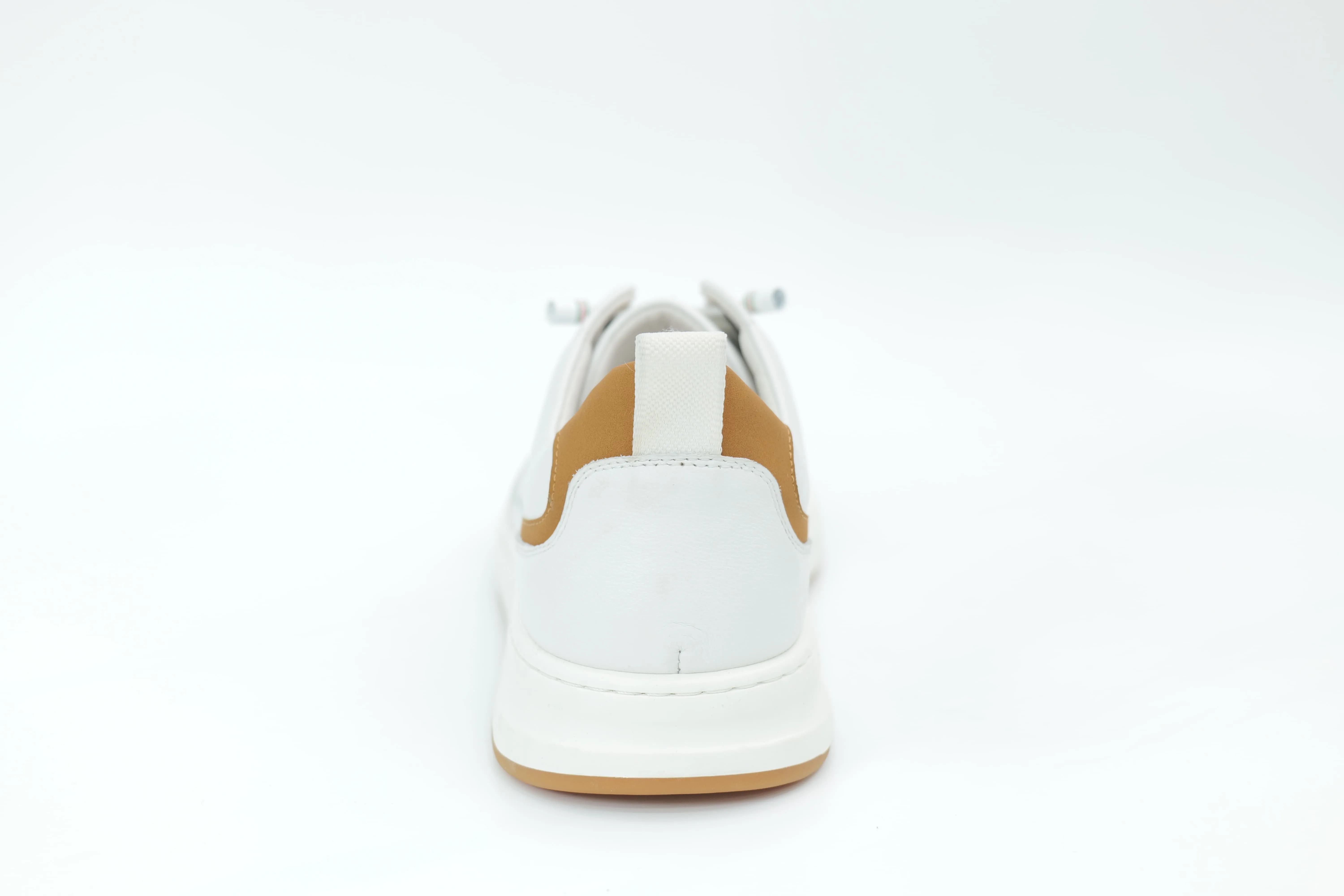 Casual sneakers