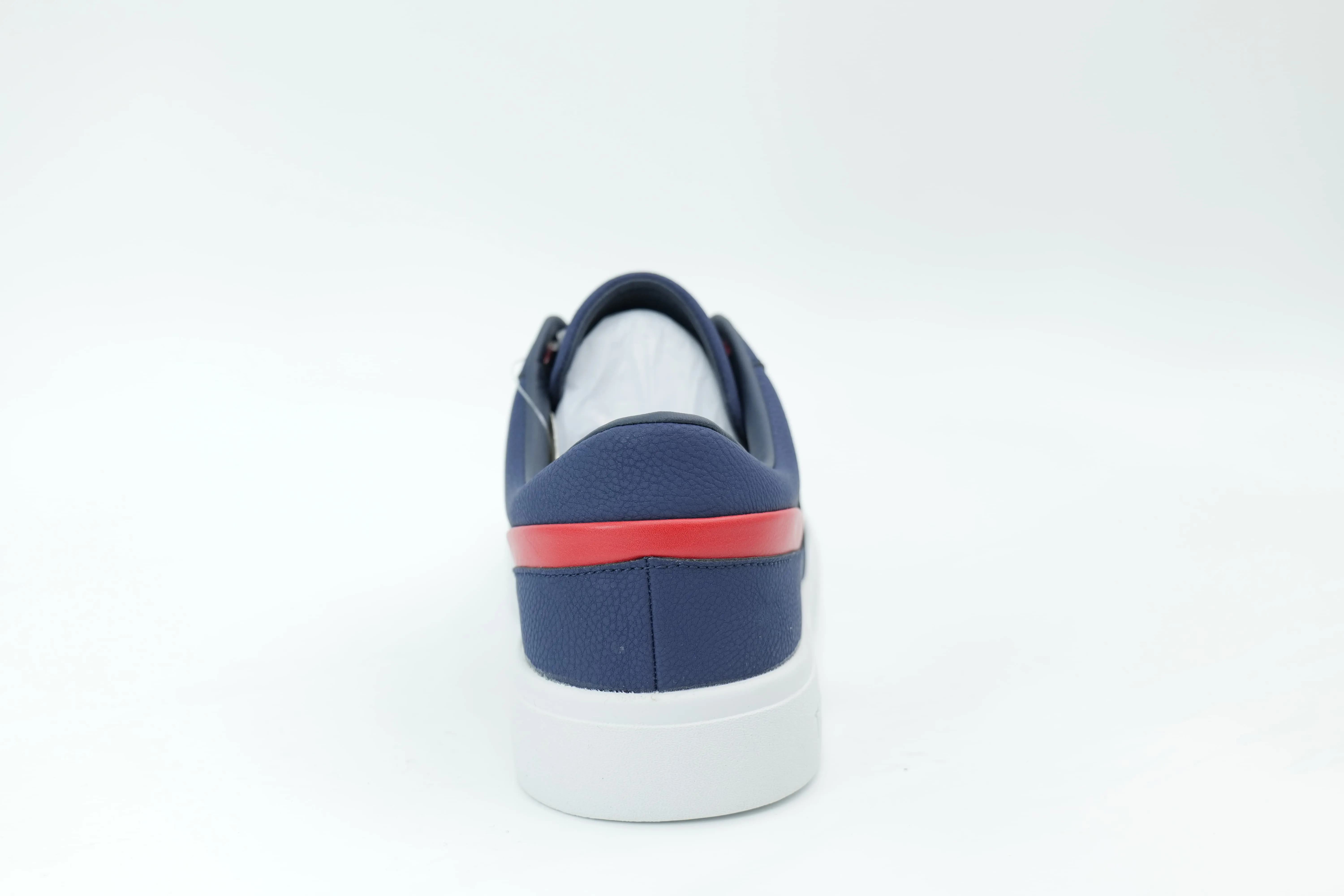 Casual sneakers