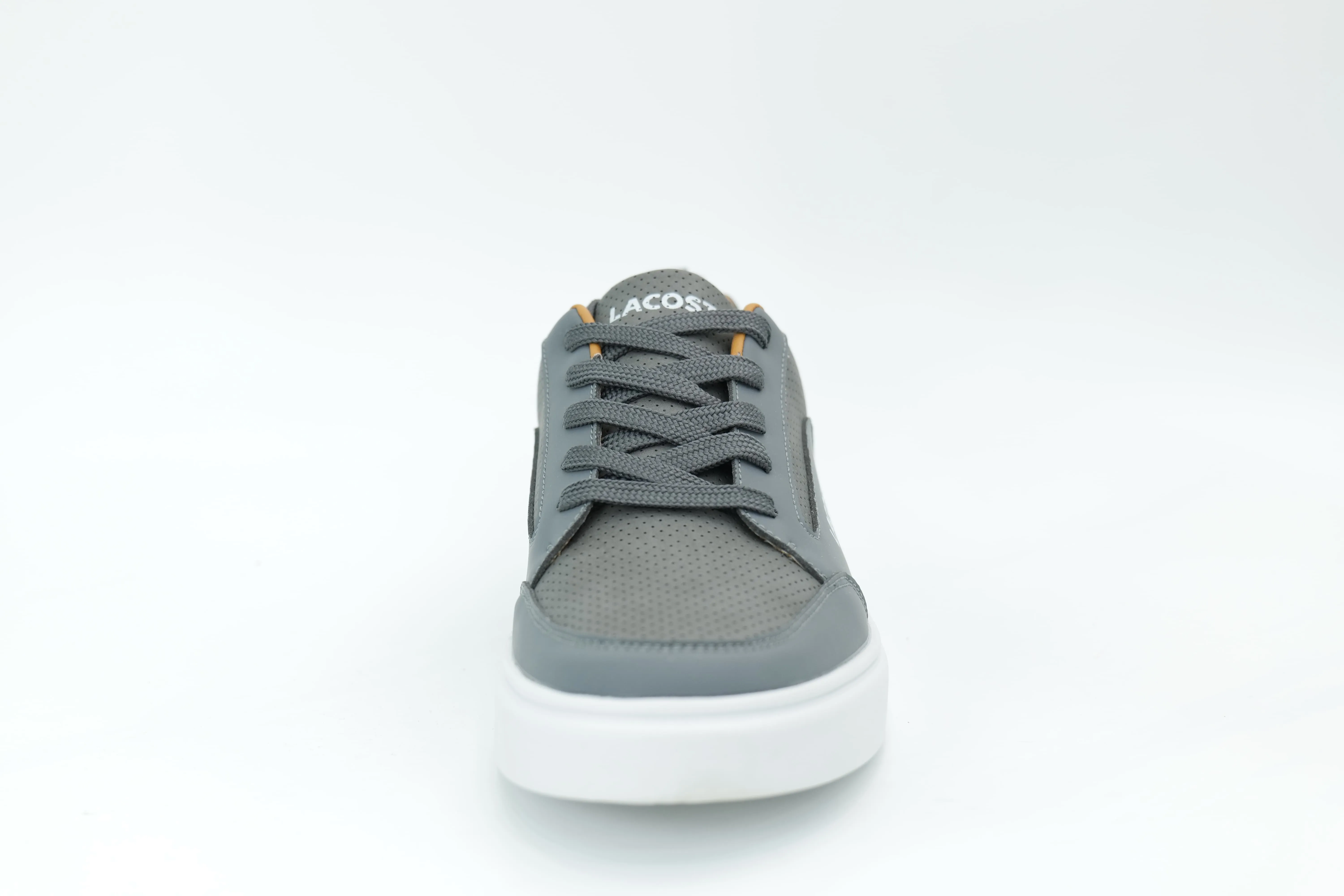 Casual sneakers