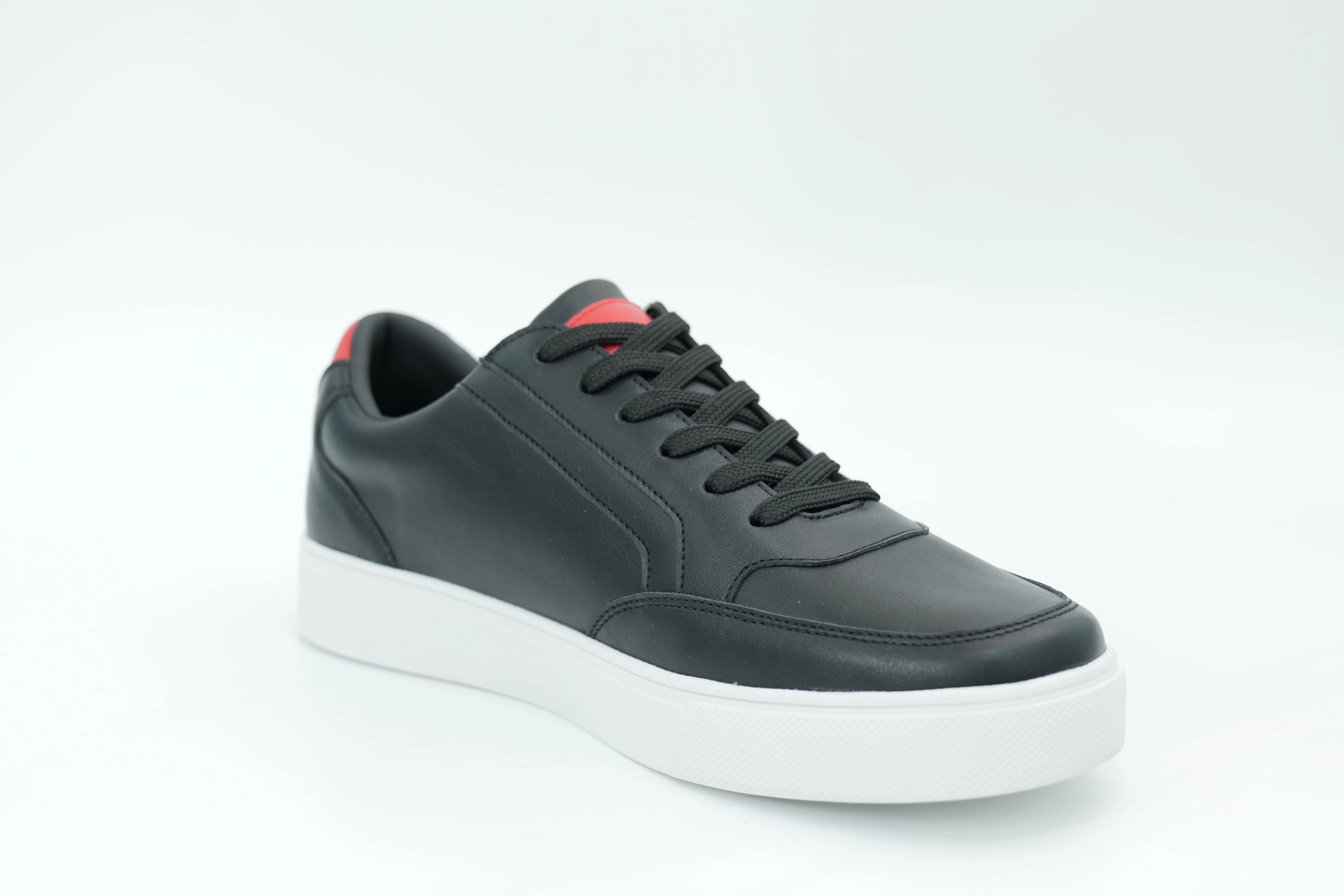Casual sneakers