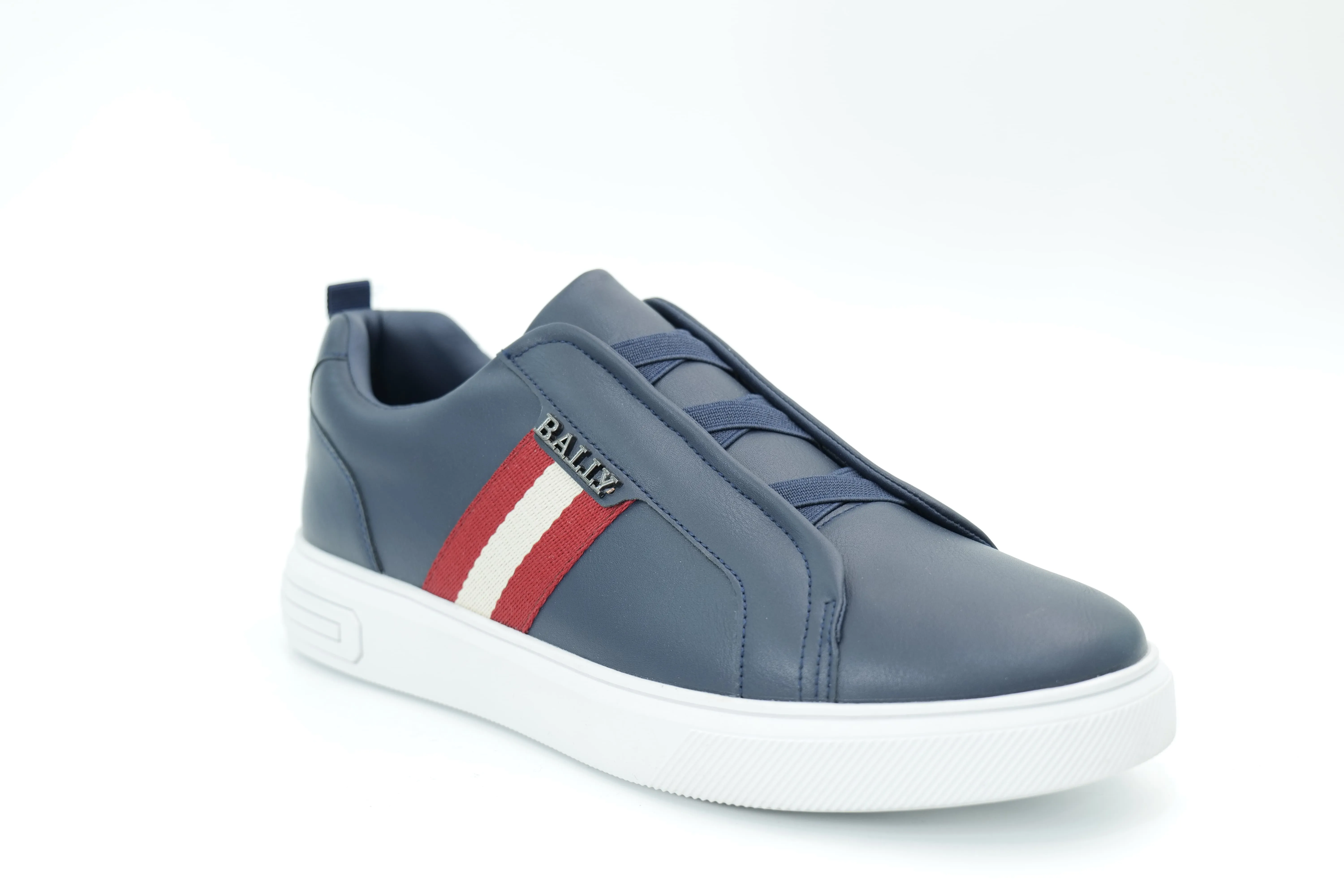 Casual sneakers