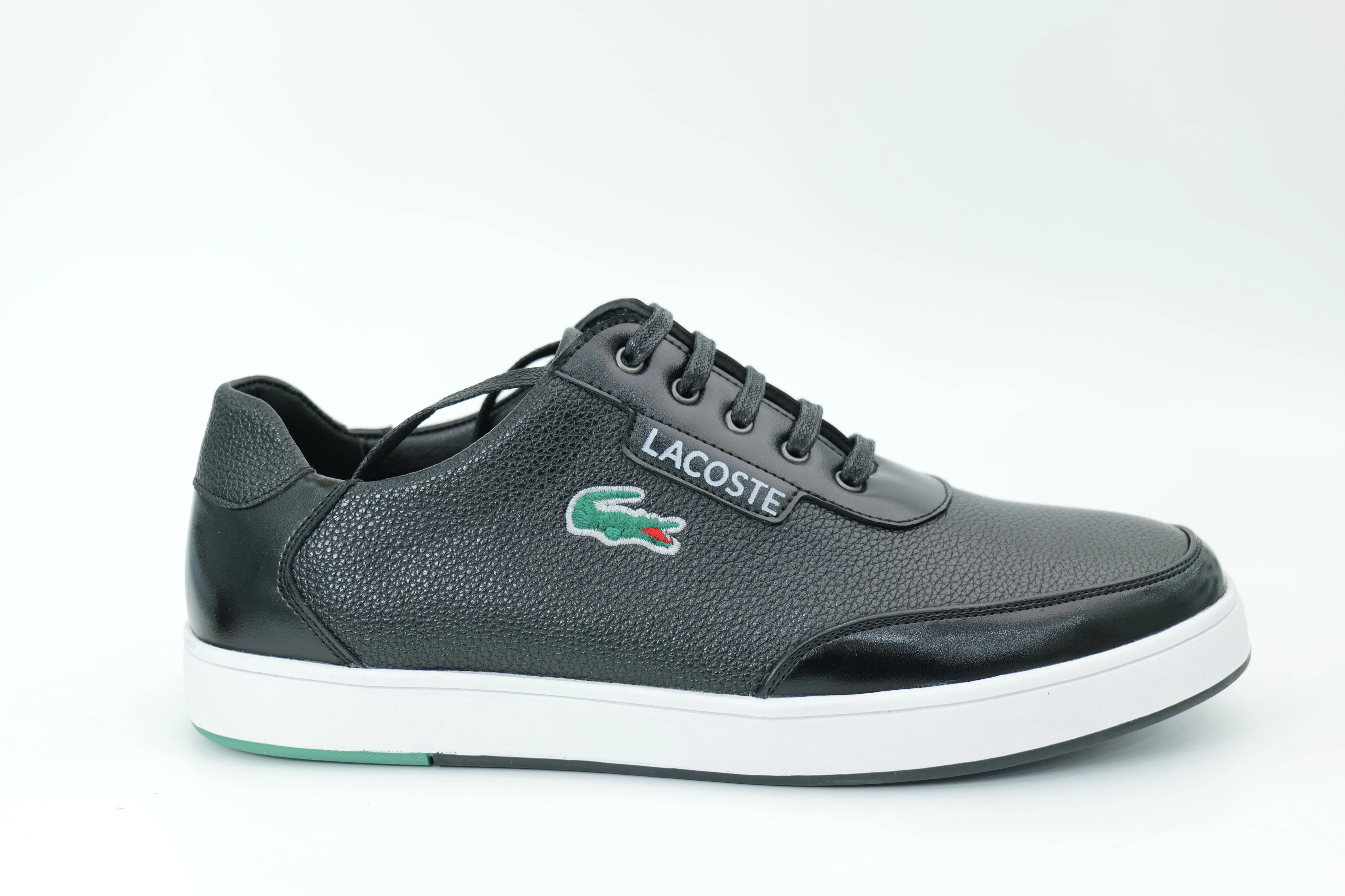 Casual sneakers