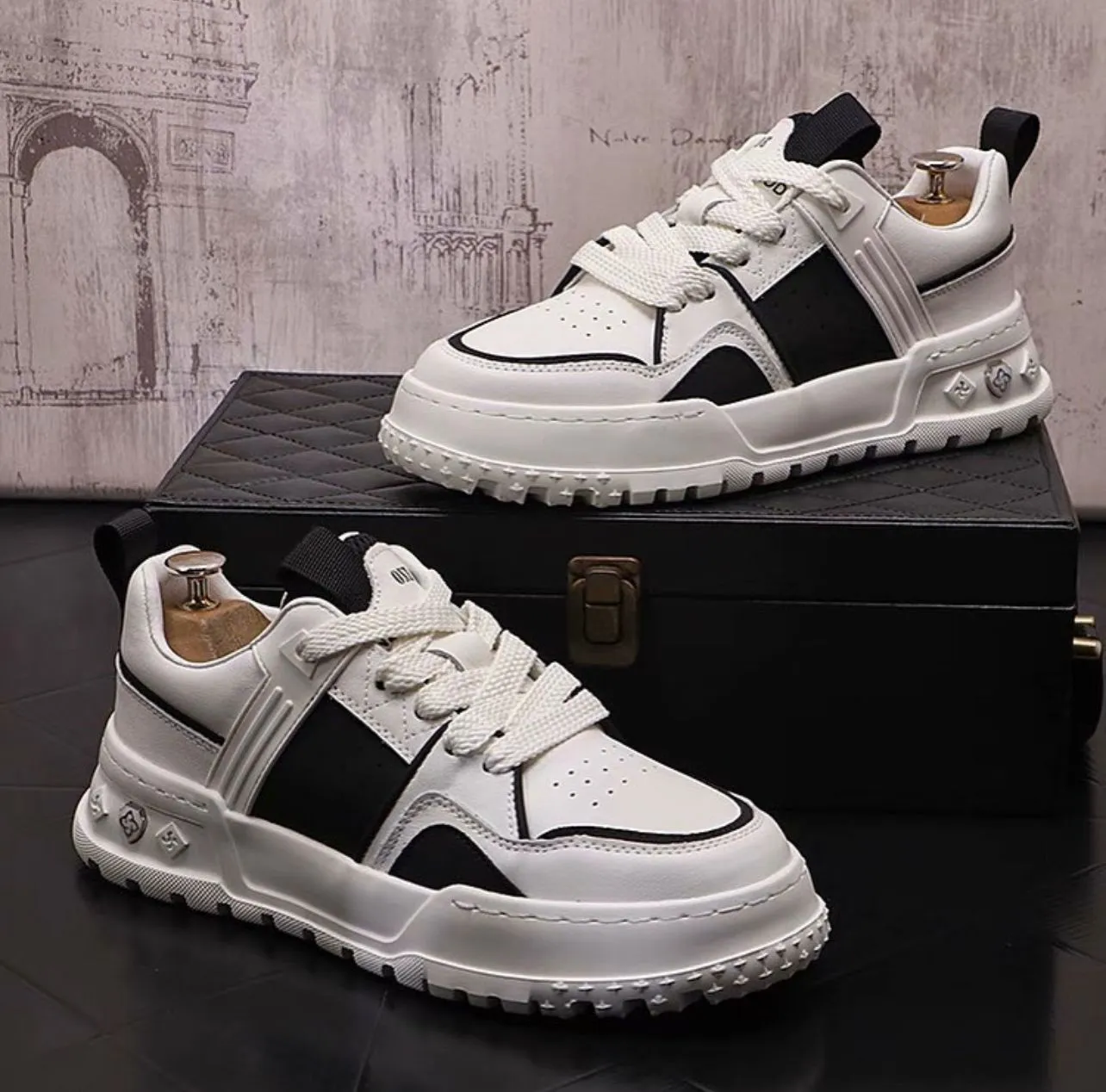 Casual Sneakers
