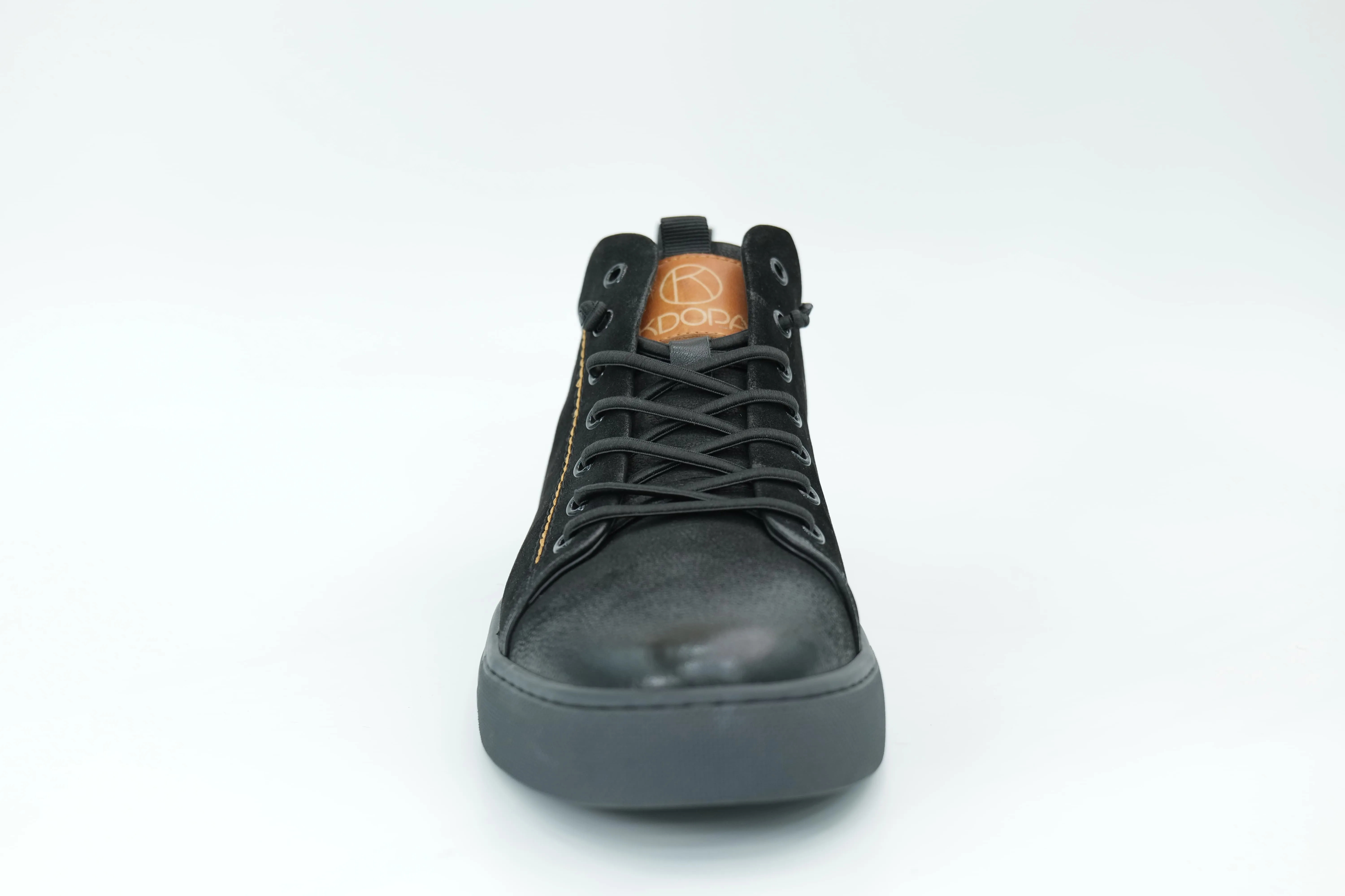 Casual sneakers