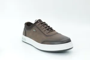 Casual sneakers