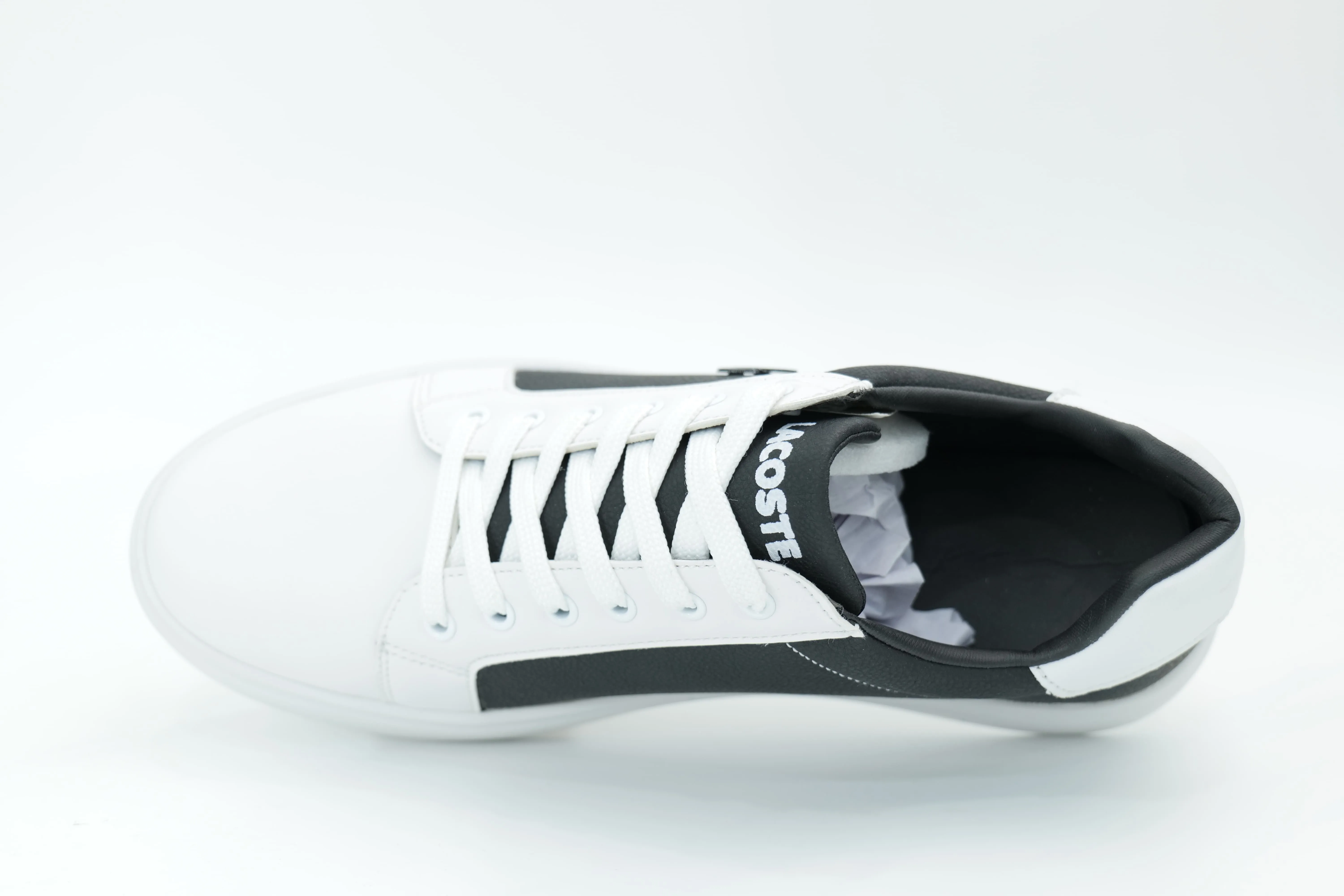 Casual sneakers