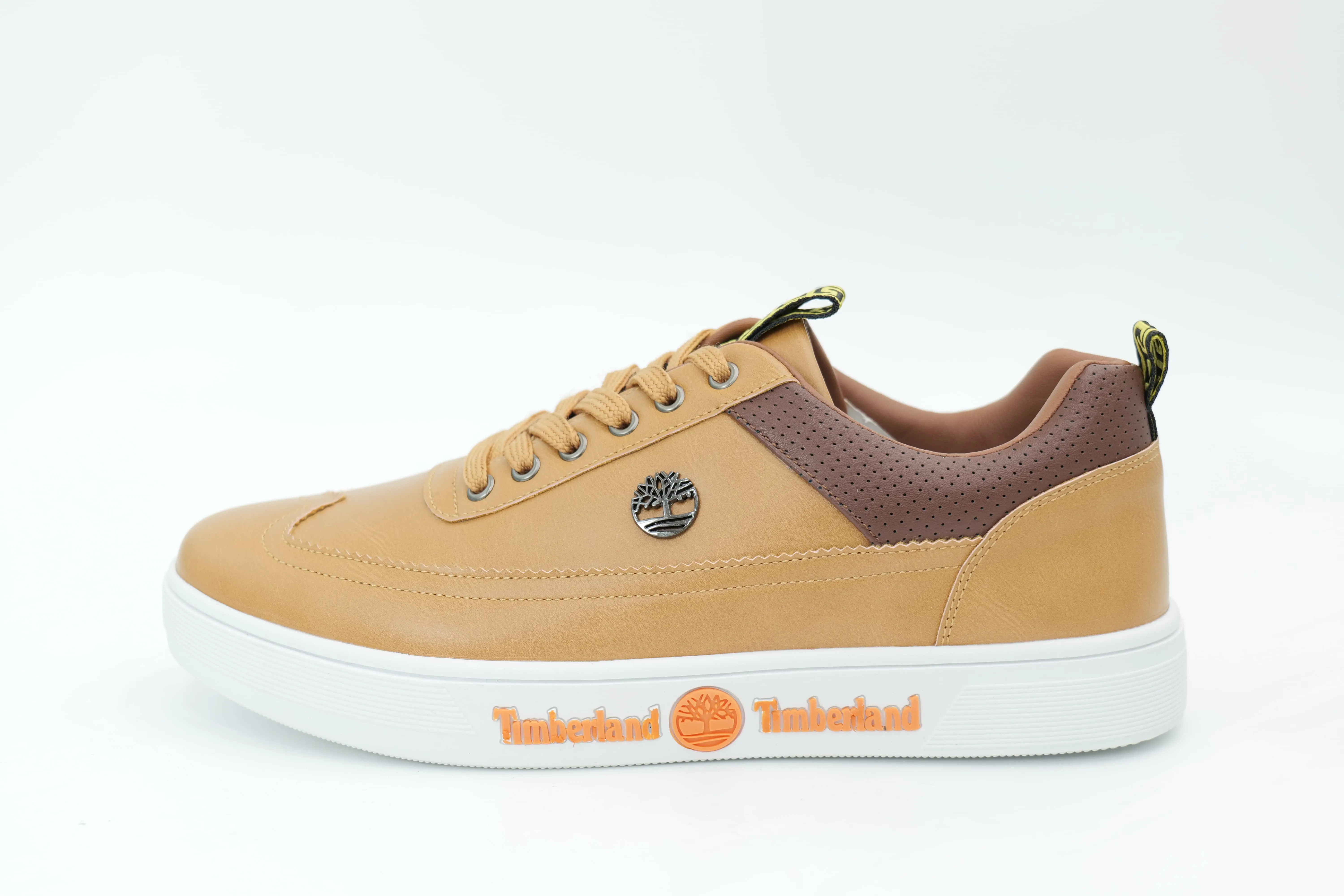 Casual sneakers