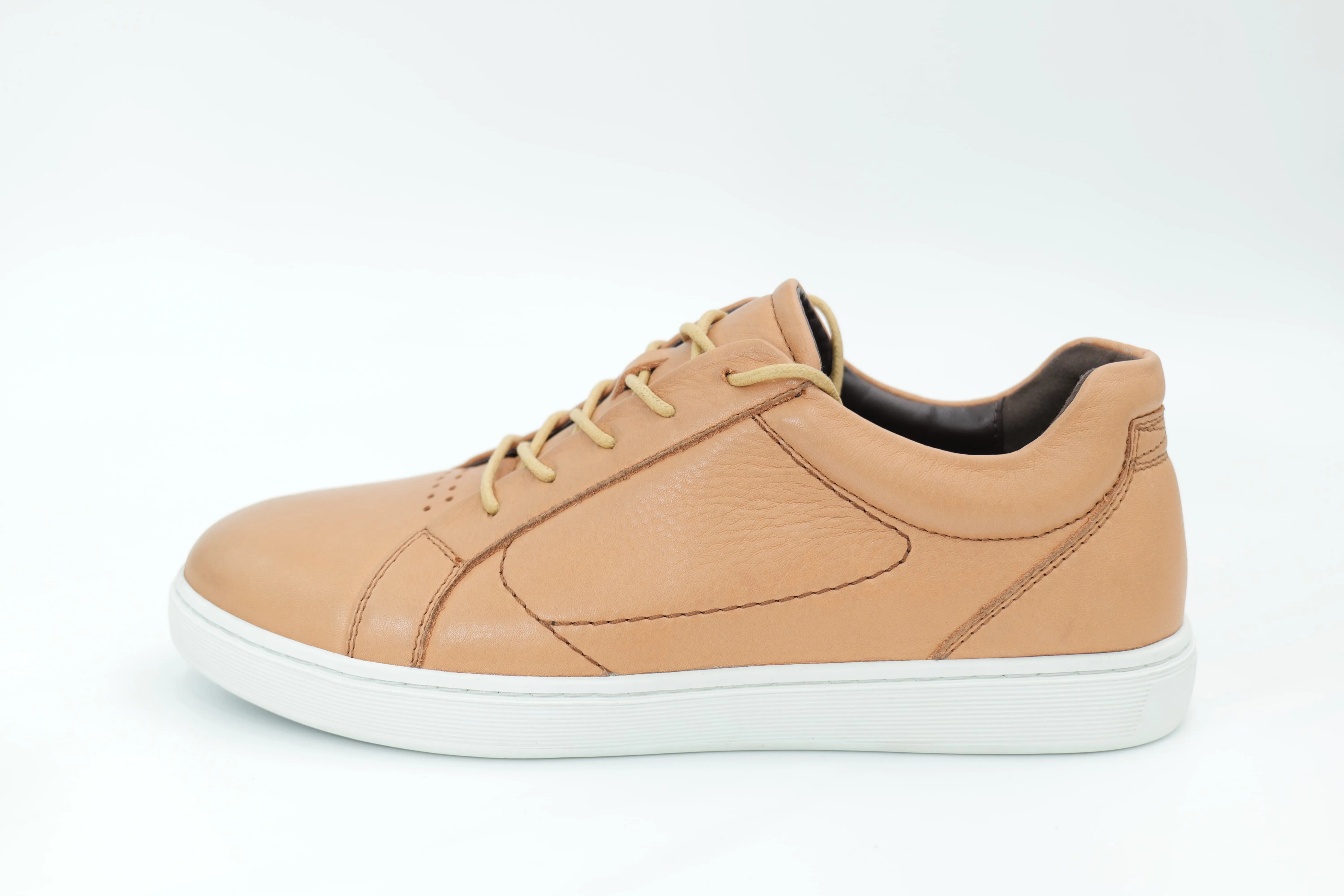 Casual sneakers