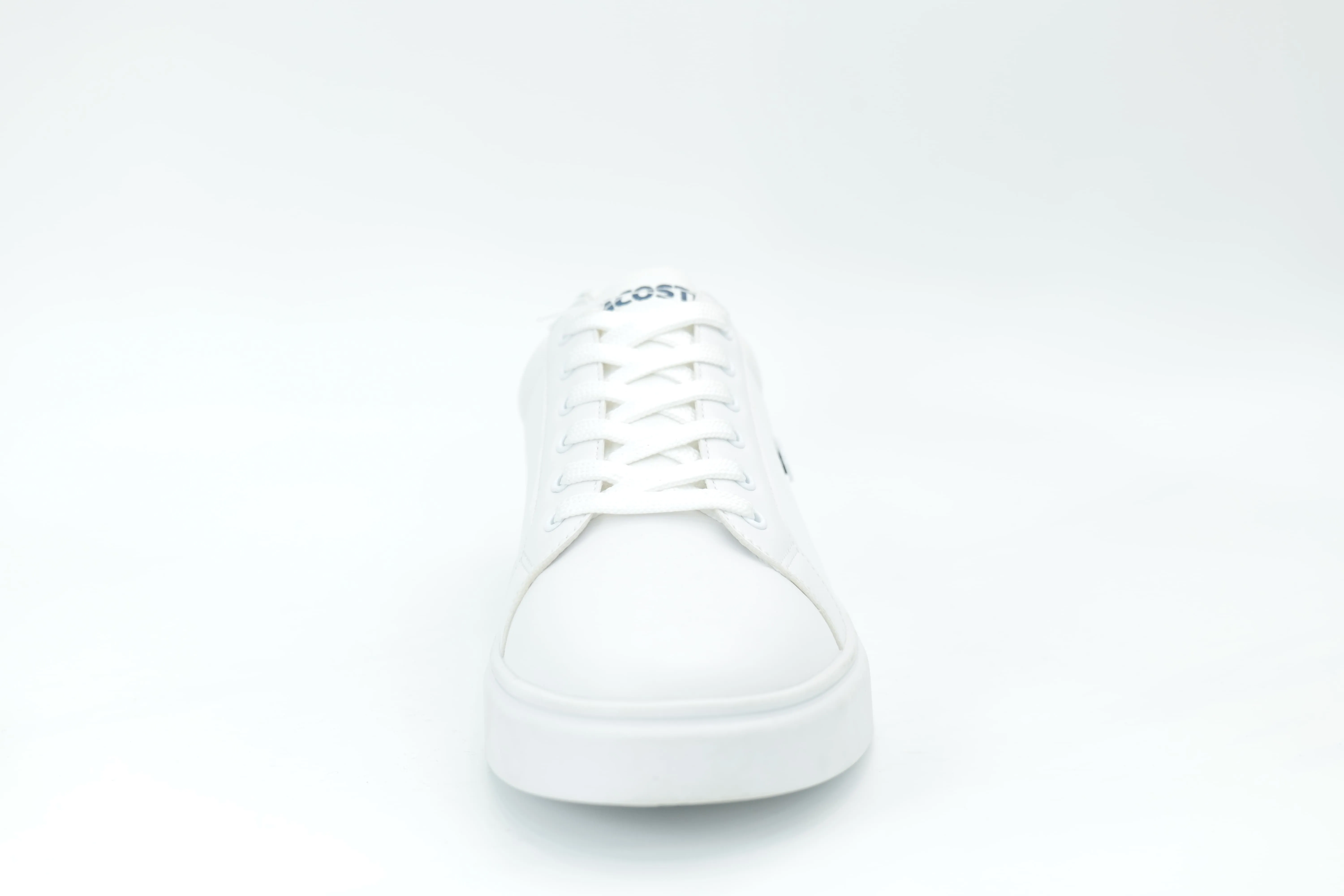 Casual sneakers