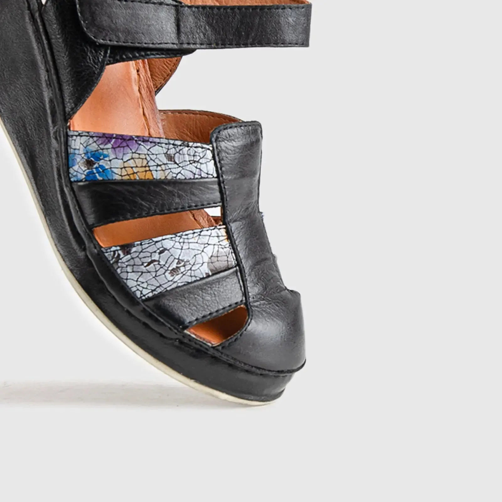 Comfort Wedge Sandal 501 Black Multi