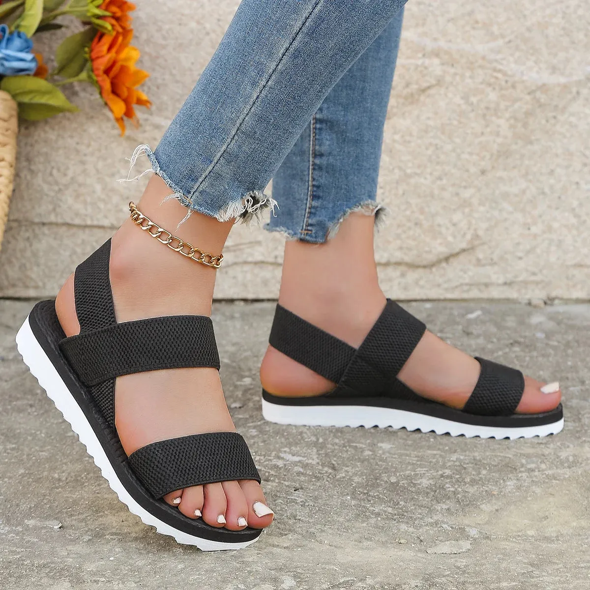Comfortable and non-slip women's sandals