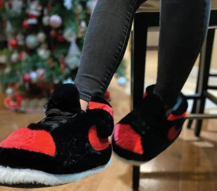 Comfortable Plush Sneaker Slippers – Cozy and Trendy Comfort