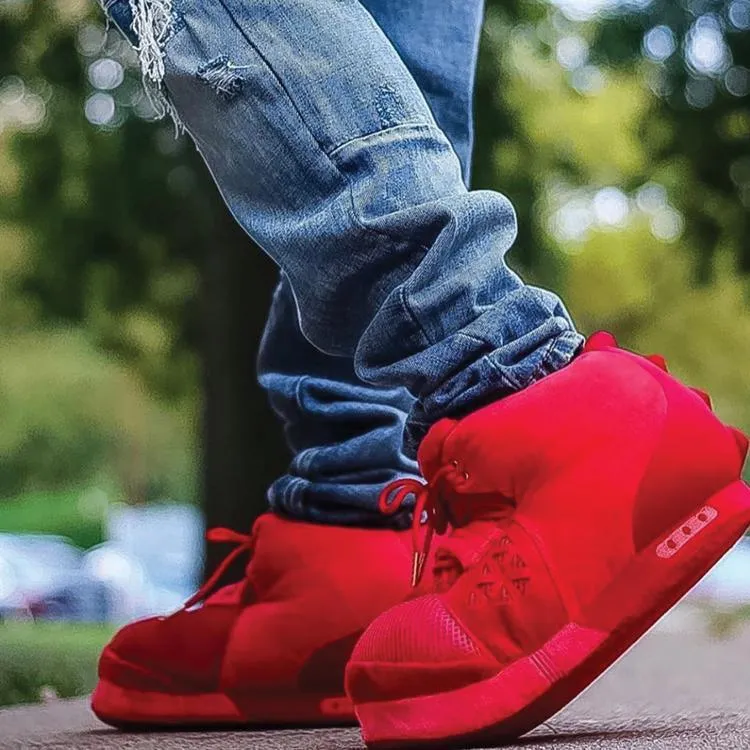 Comfortable Plush Sneaker Slippers – Cozy and Trendy Comfort