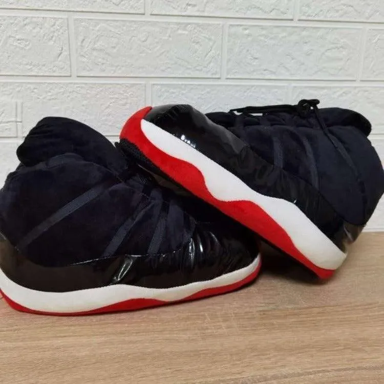 Comfortable Plush Sneaker Slippers – Cozy and Trendy Comfort
