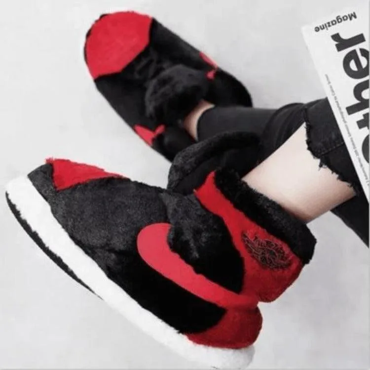 Comfortable Plush Sneaker Slippers – Cozy and Trendy Comfort