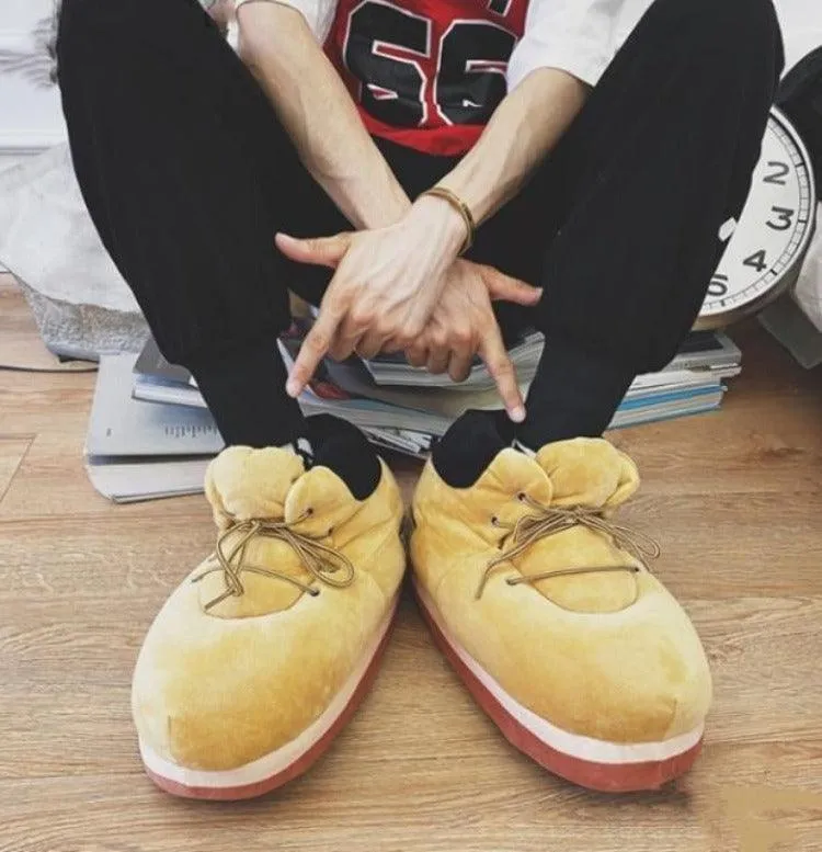 Comfortable Plush Sneaker Slippers – Cozy and Trendy Comfort