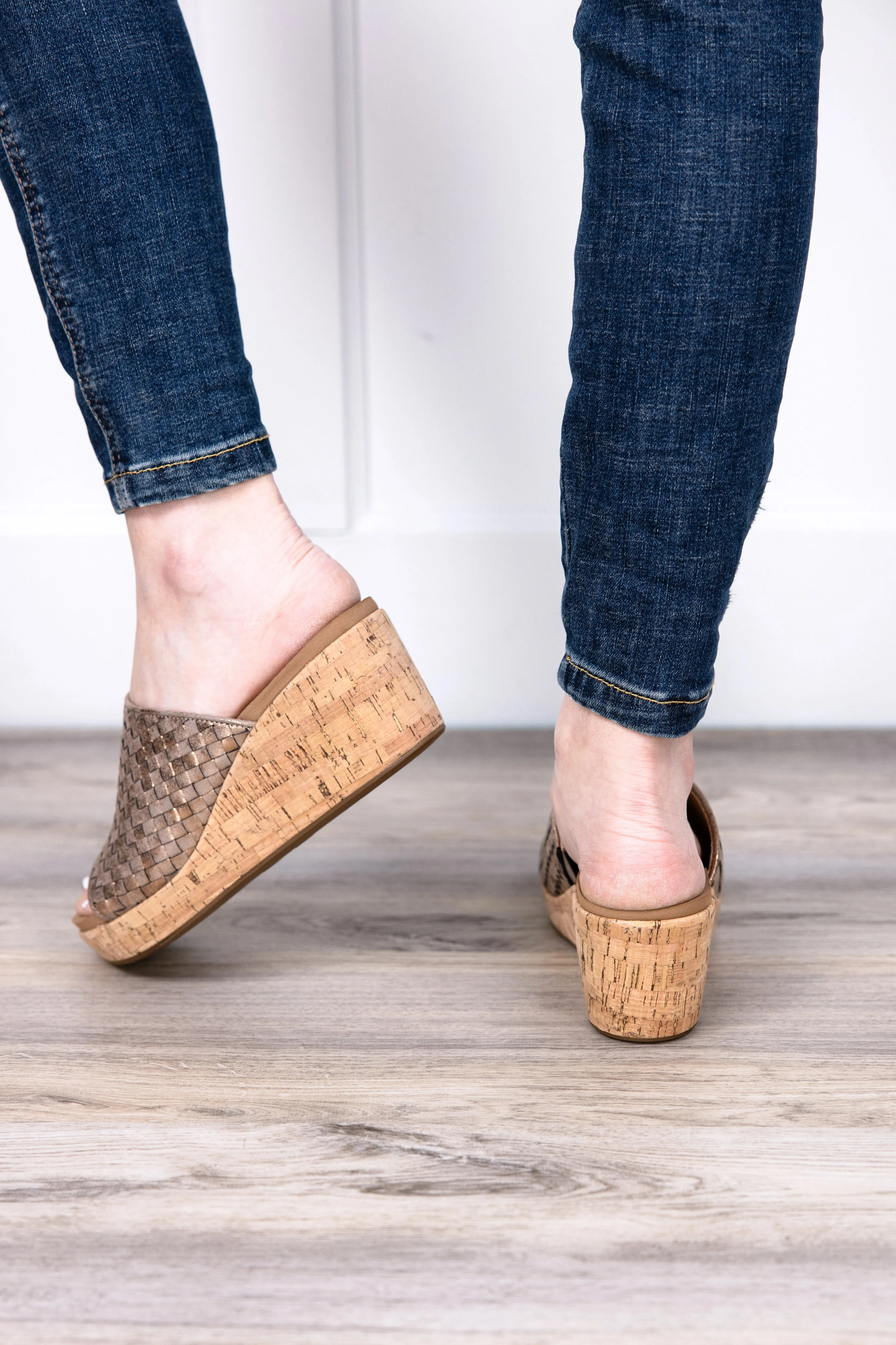 Corky's Wine and Dine Women's Woven Design Wedge Sandals