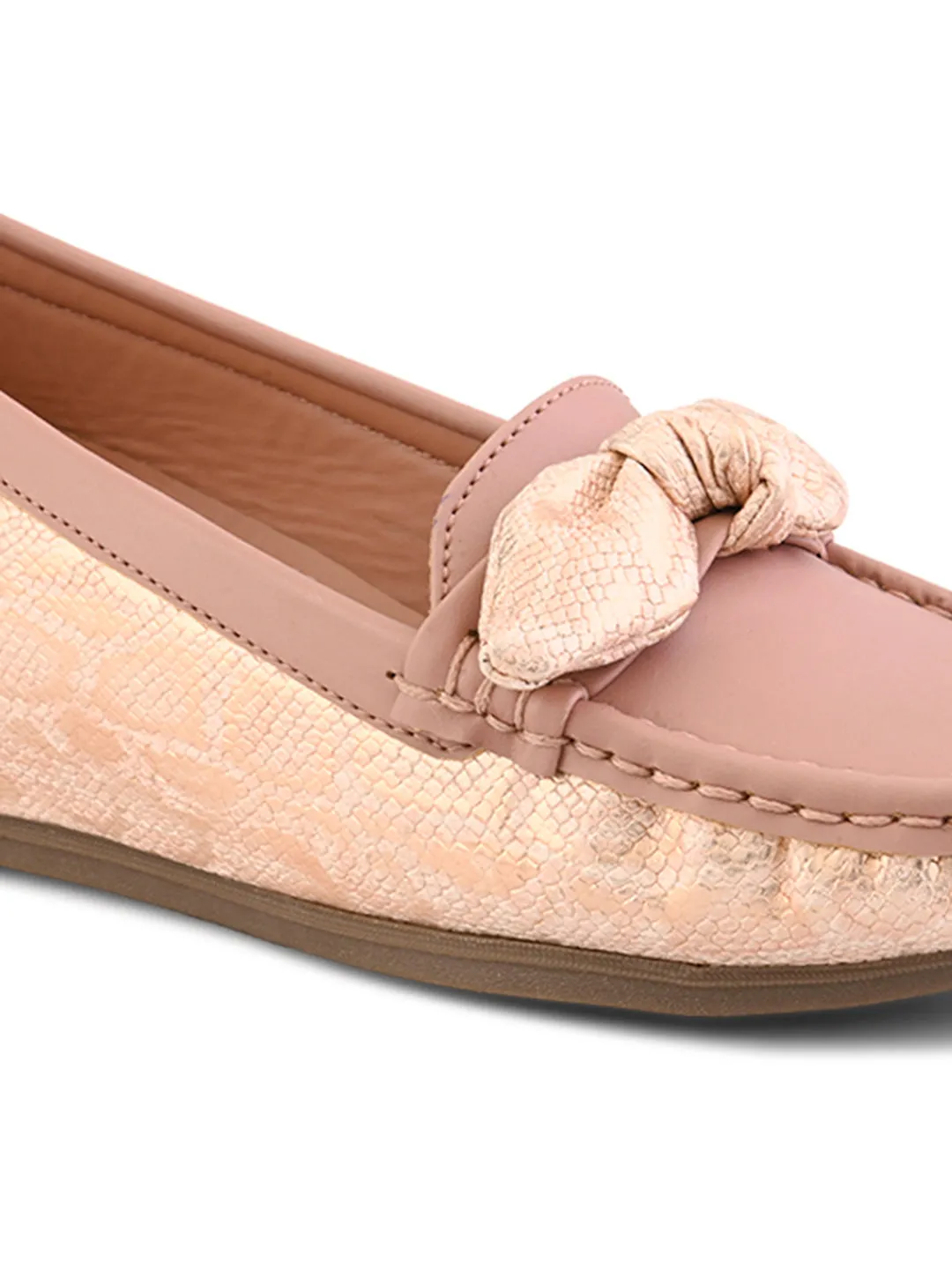 Elegant Bow with Snake-Print Loafers