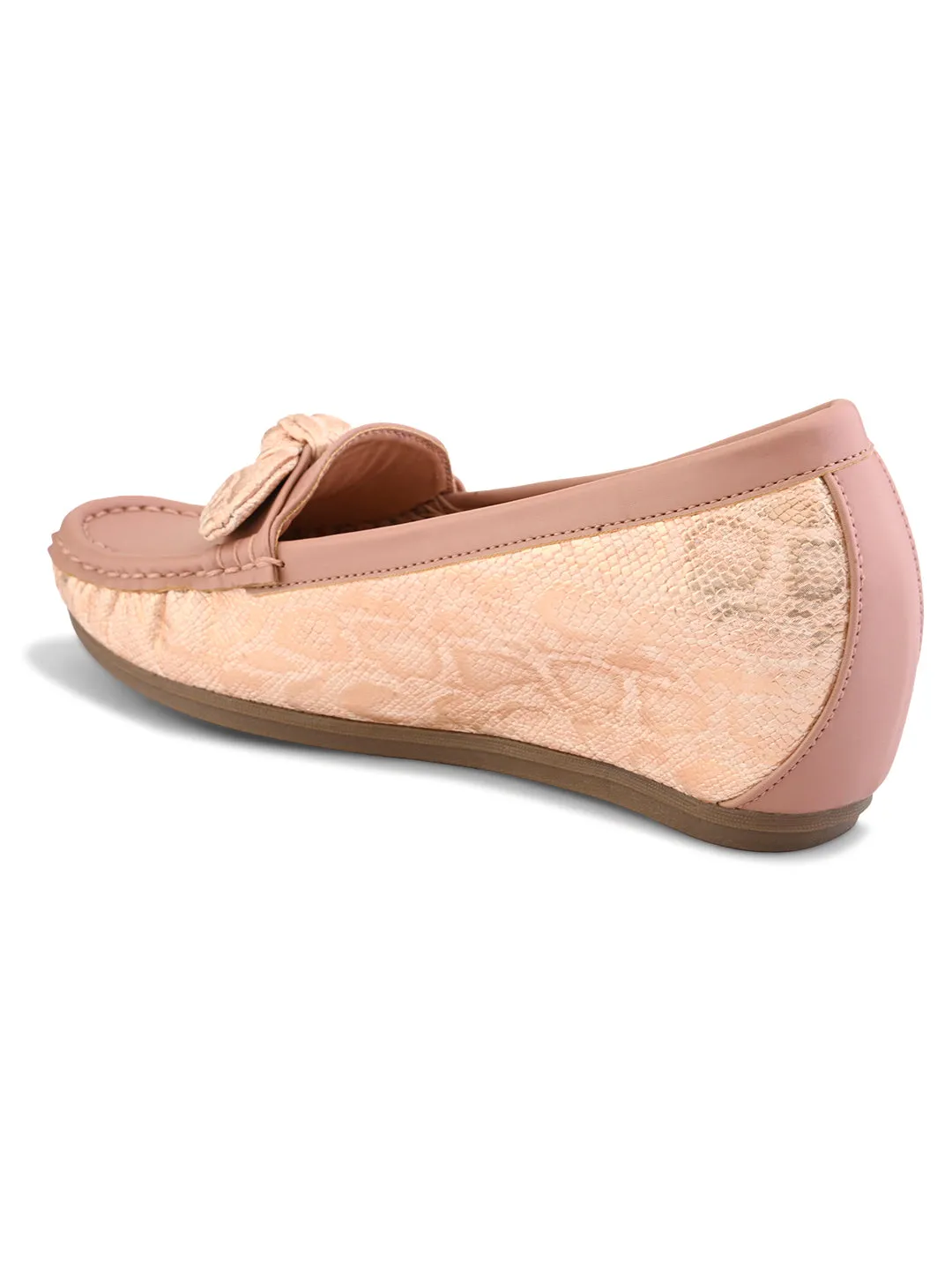 Elegant Bow with Snake-Print Loafers