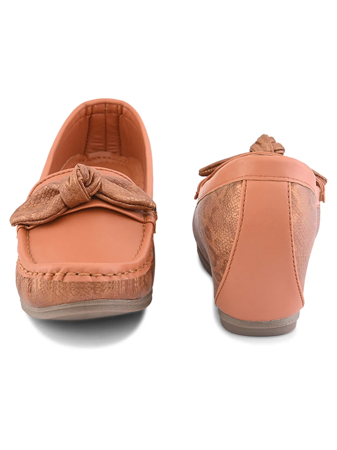 Elegant Bow with Snake-Print Loafers