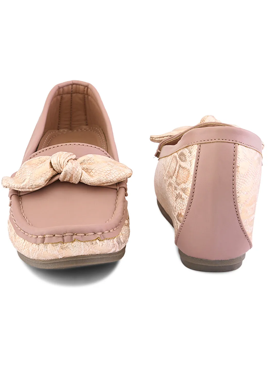 Elegant Bow with Snake-Print Loafers