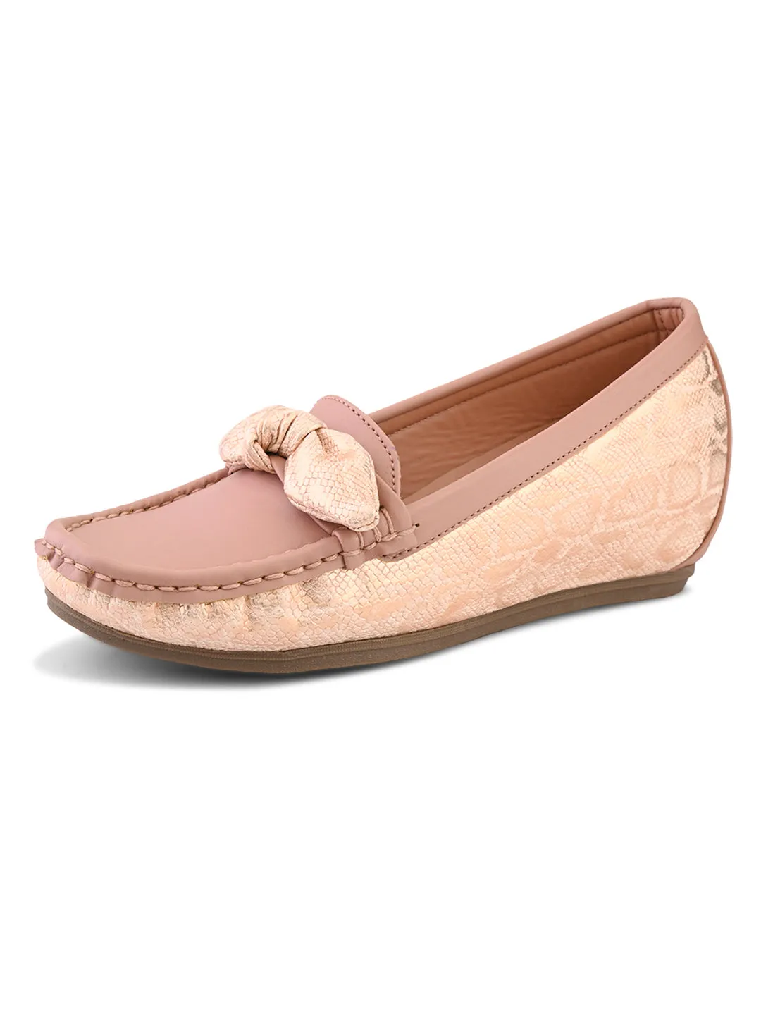 Elegant Bow with Snake-Print Loafers