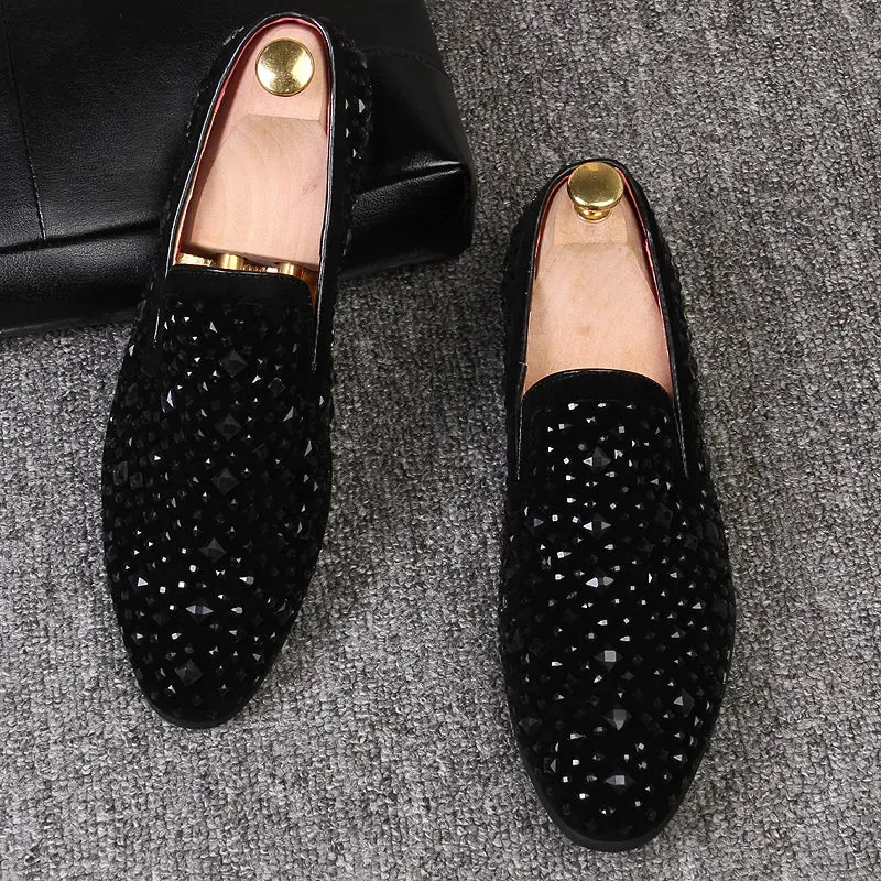 Elegant loafers with detail