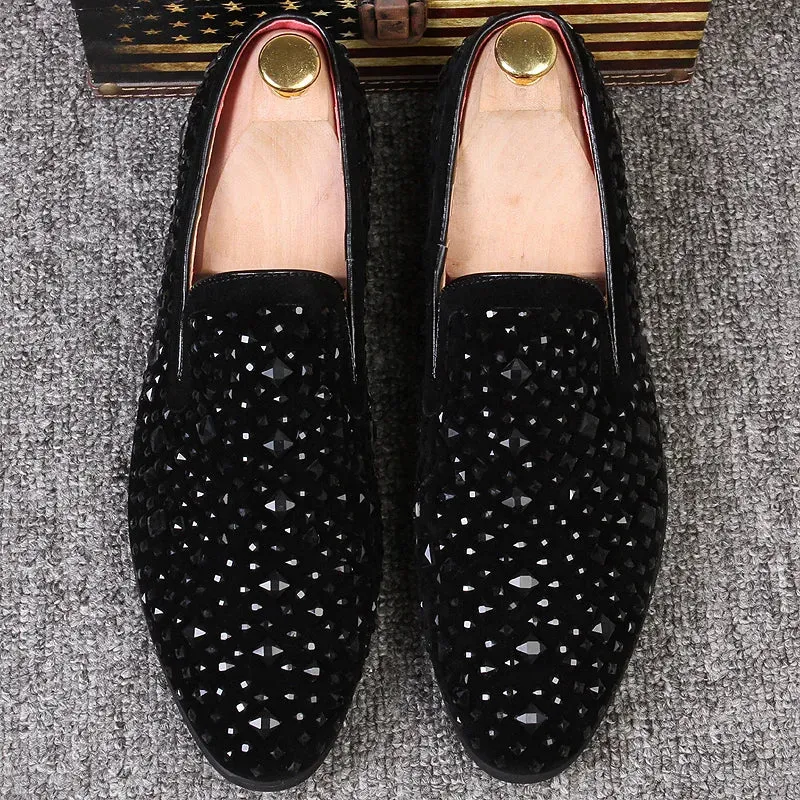 Elegant loafers with detail
