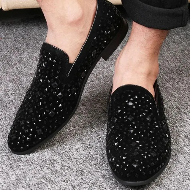 Elegant loafers with detail