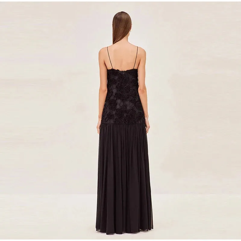 Elegant White Floral Appliqué Maxi Dress – Sleeveless Spaghetti Strap Evening Gown