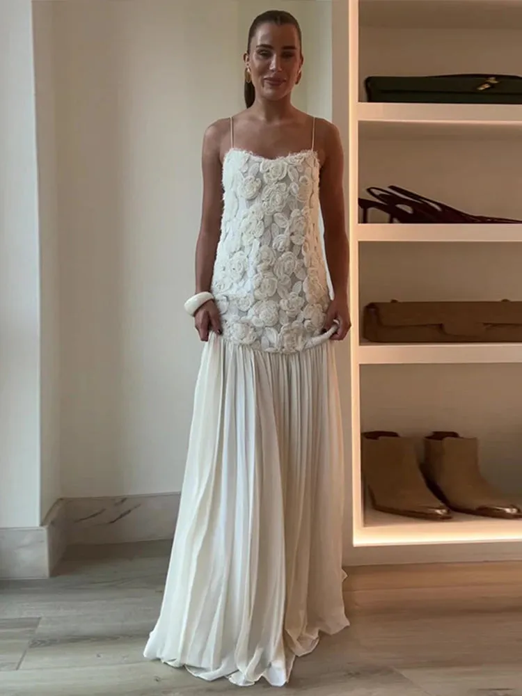 Elegant White Floral Appliqué Maxi Dress – Sleeveless Spaghetti Strap Evening Gown