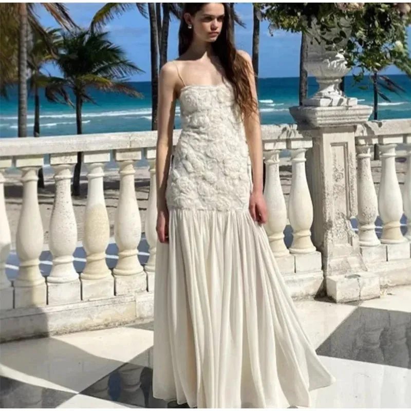 Elegant White Floral Appliqué Maxi Dress – Sleeveless Spaghetti Strap Evening Gown