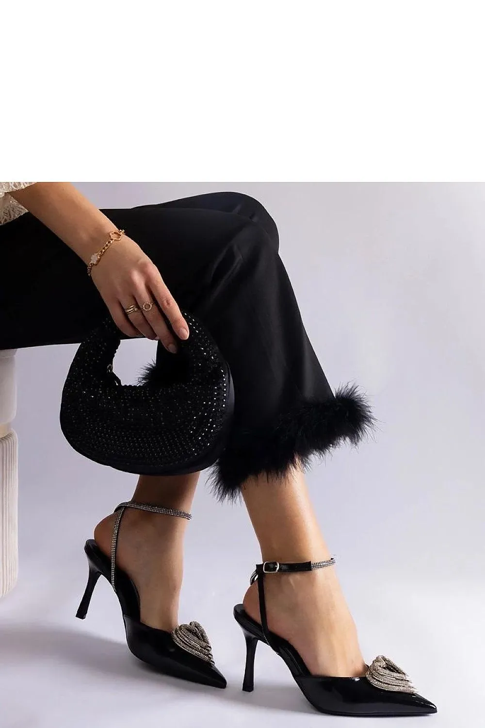 Exquisite golden pumps with an open heel