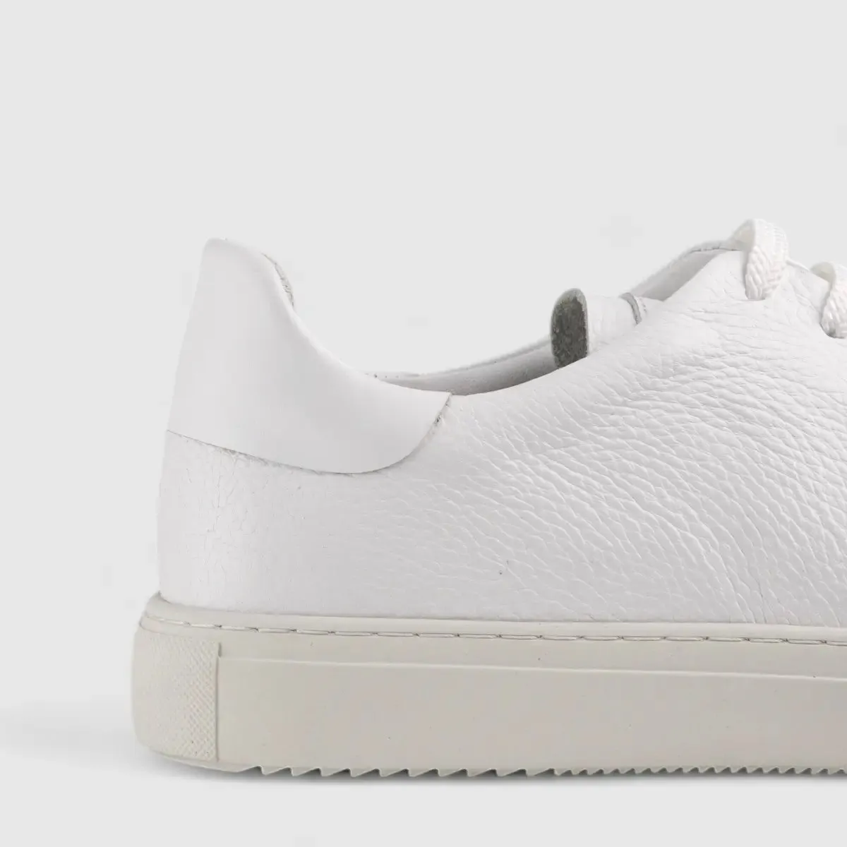 Formales Lace Up Leather Sneaker White 4289