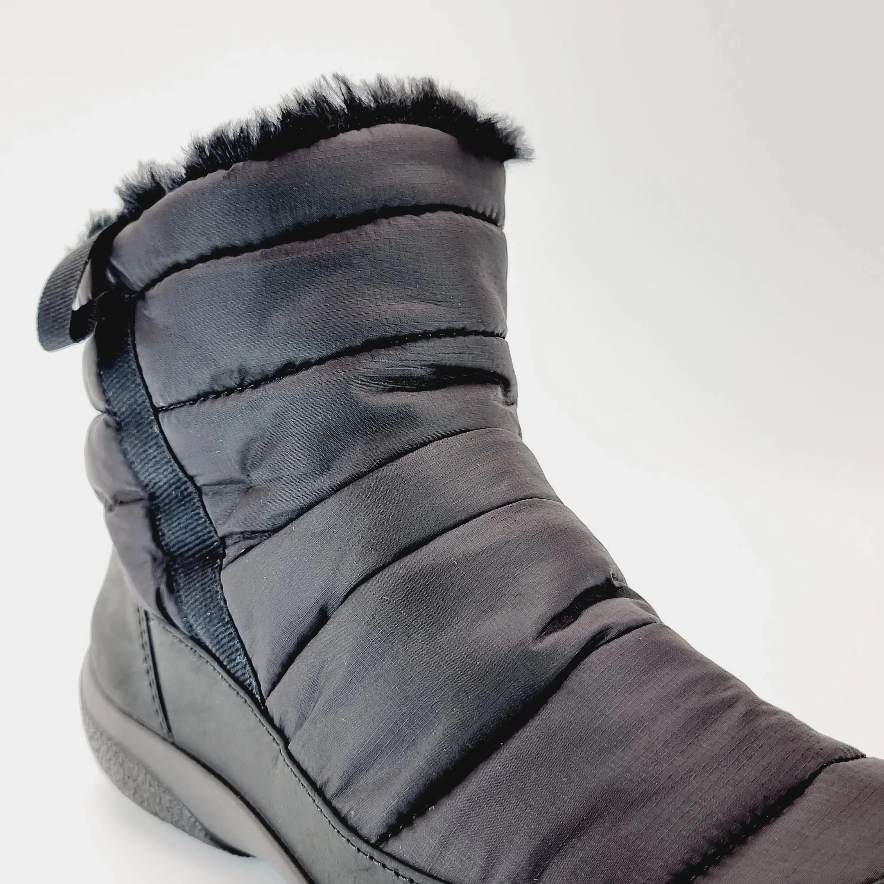 Hush Outdoor Boots