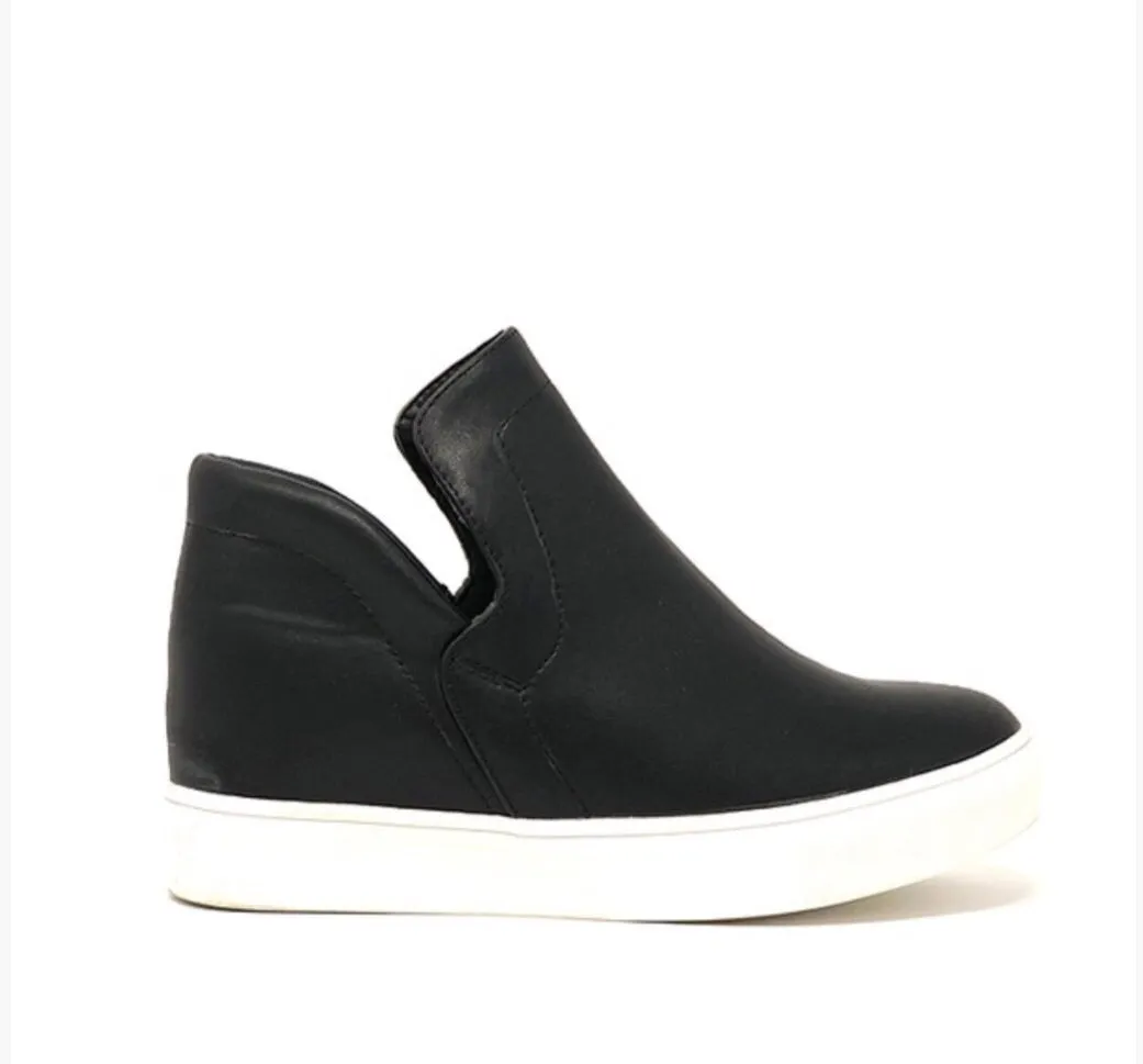 June Sneaker
