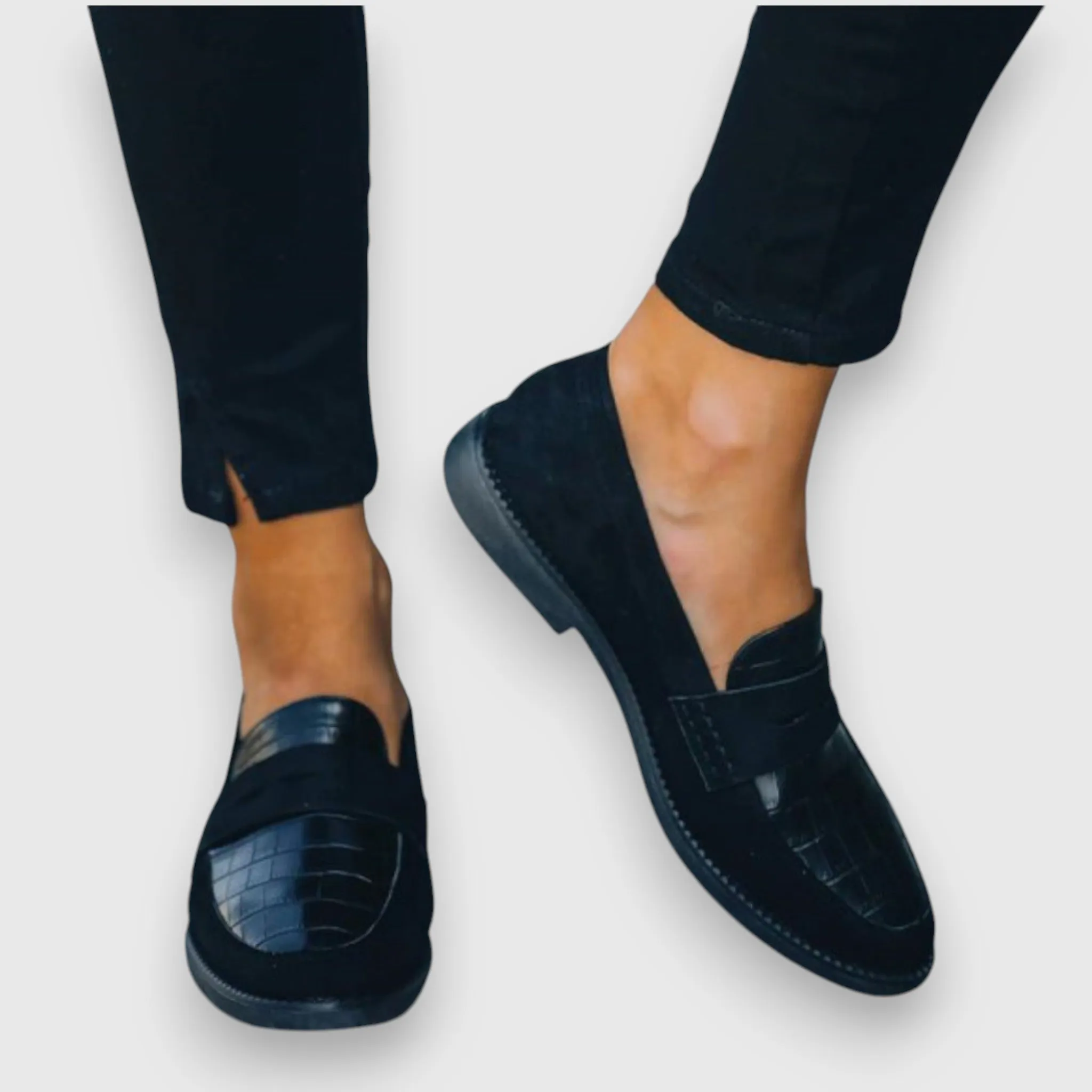 LINY LOAFERS