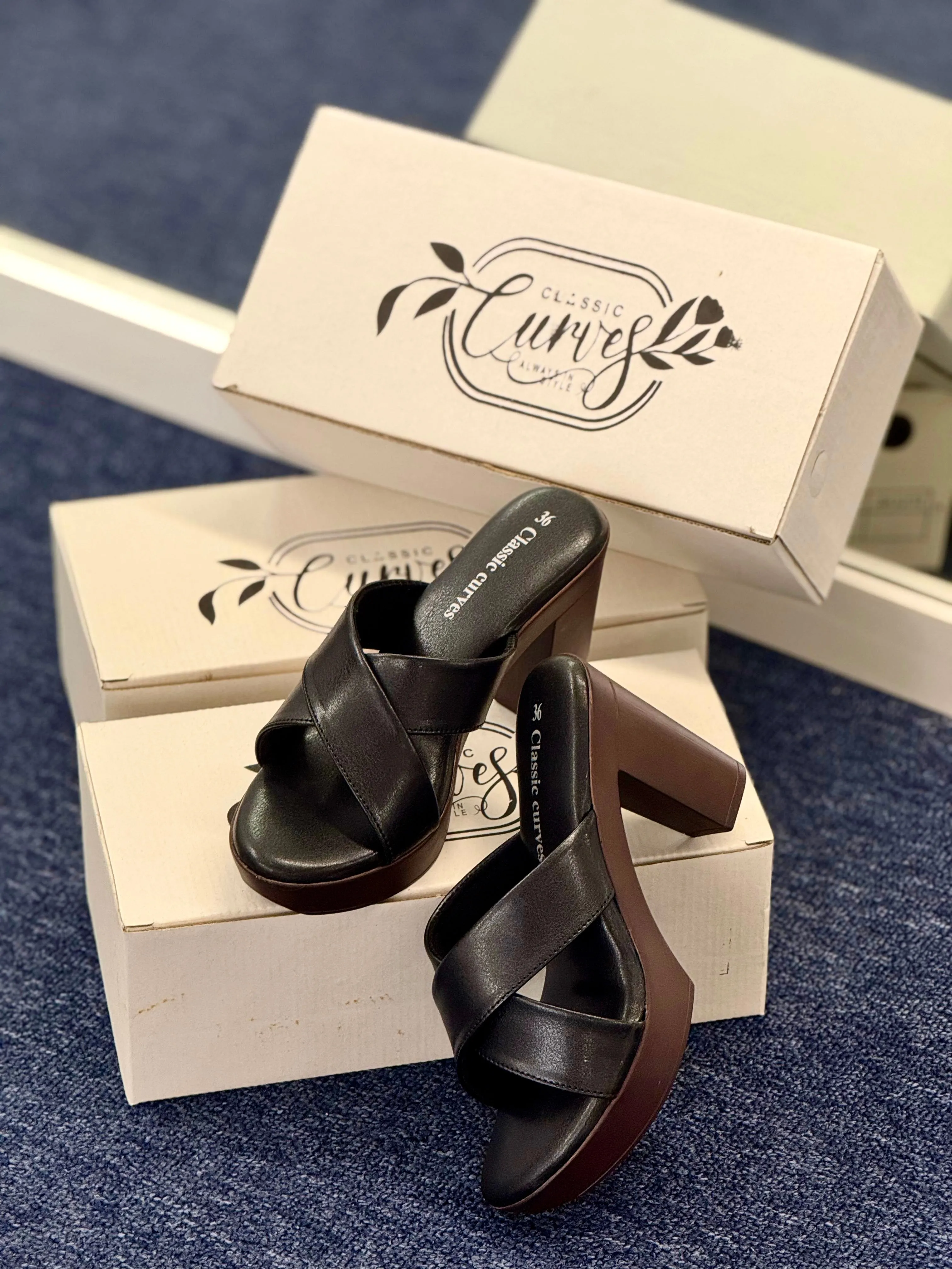 Mediglam Heels - Black