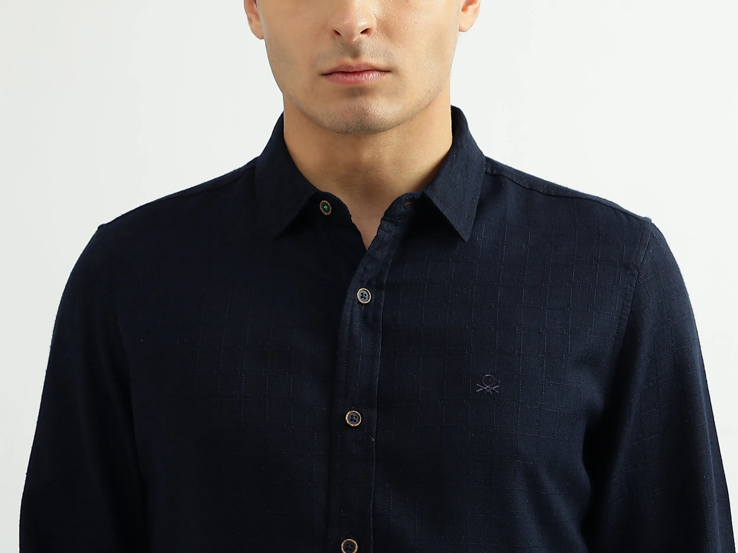 Men Checked Spread Collar Shirt