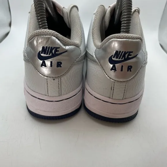 Nike Air Force 1 LV8 girls blue sneakers size 5 youth