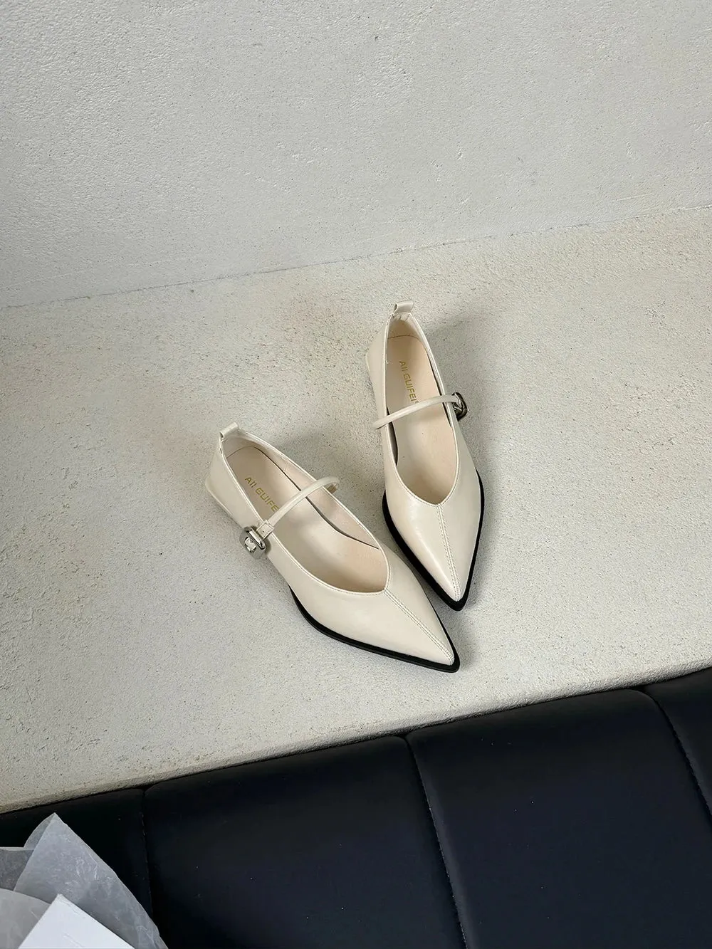Pointed Toe Women Loafers Black Brown White Casual Mules Shoes Belt Buckle Shallow Slip On Low Flat Heeled Party Pumps Size 40