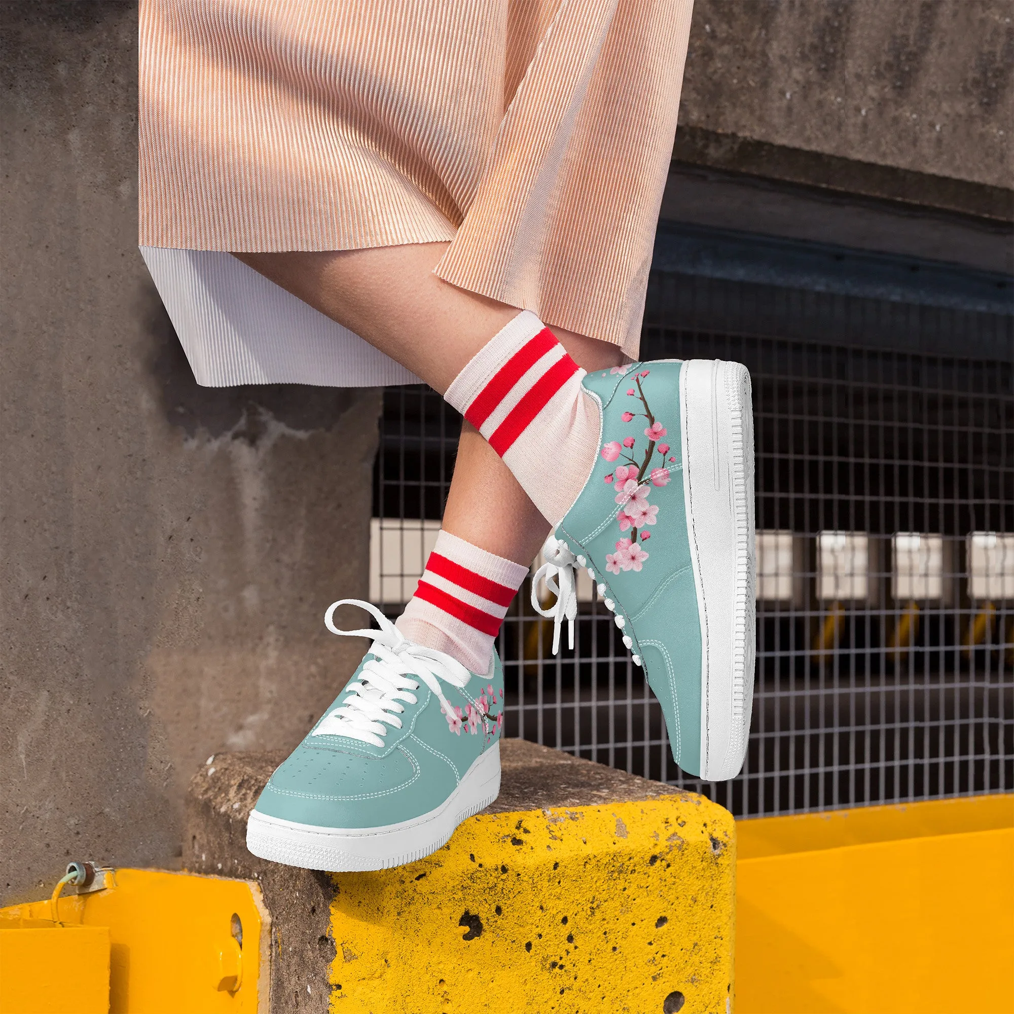 Sakura Low Top Unisex Sneakers