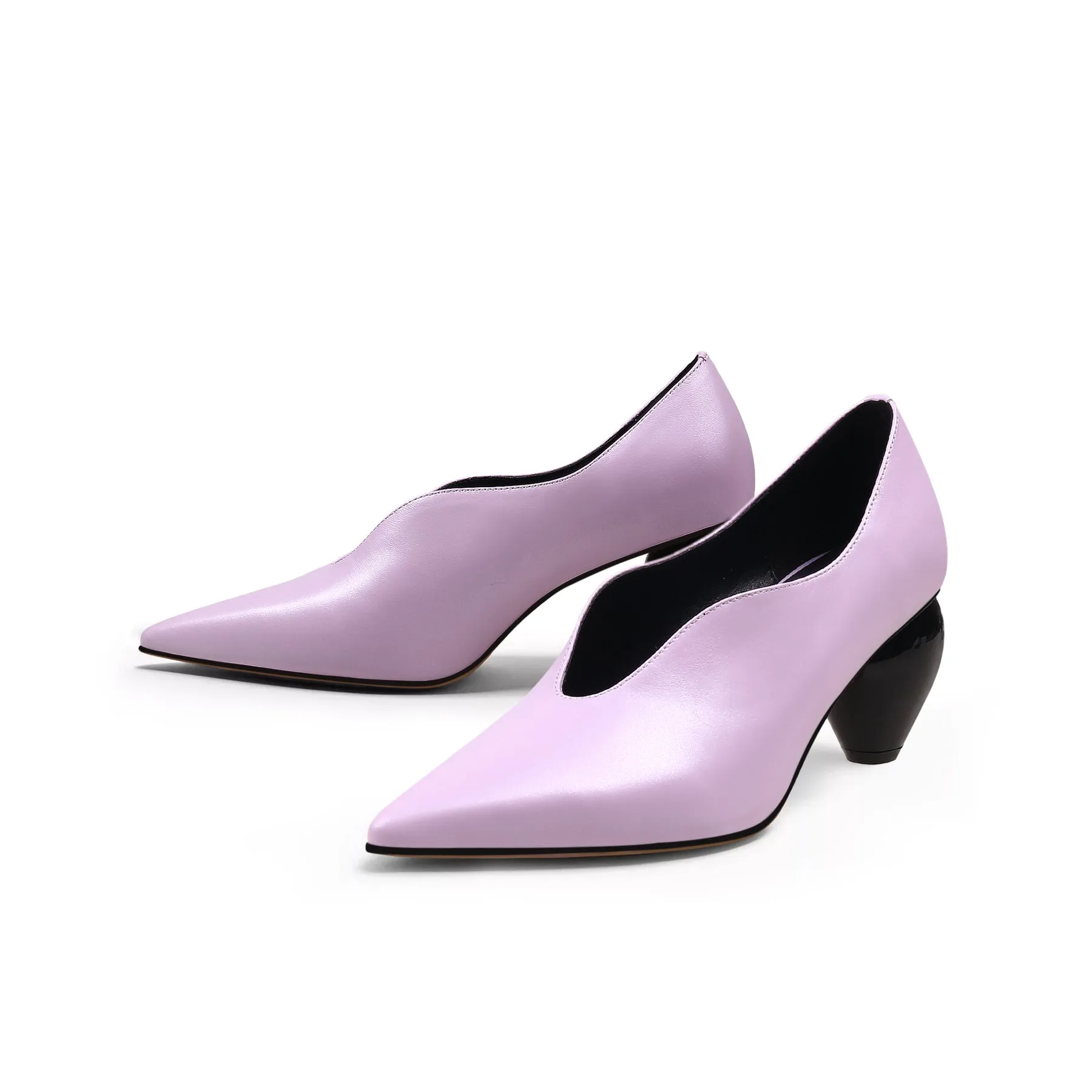 Scalloped Edges-Curve Shaped Leather Pump - Lavender